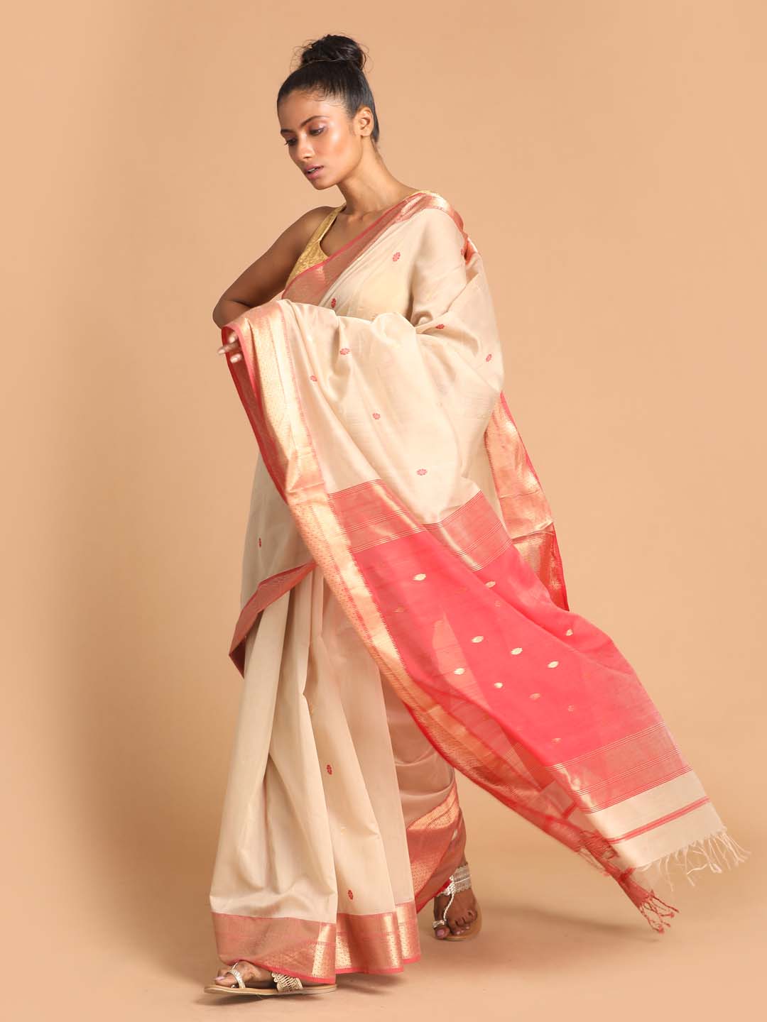Indethnic Maheshwari Handloom Silk Cotton Saree - View 2