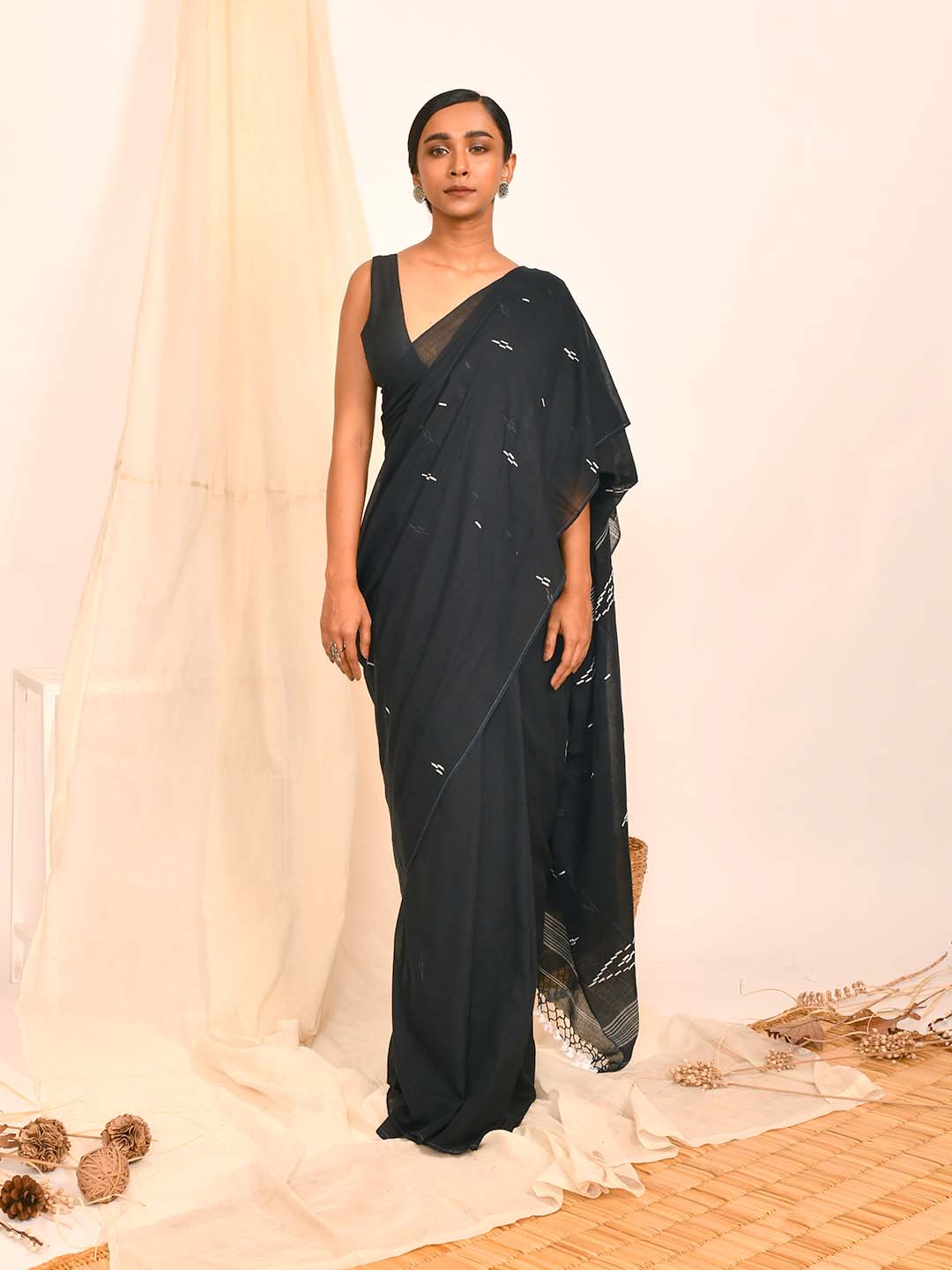 CLASSIC ESSENCE (BENGAL HANDLOOM 100% PURE COTTON SAREE)