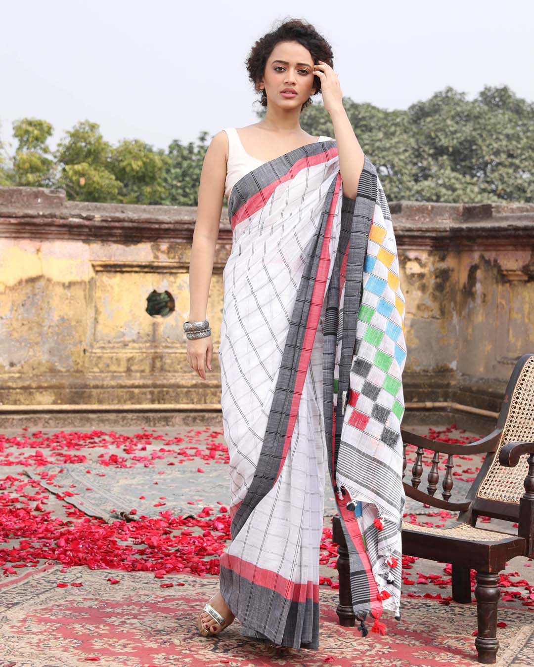 Indethnic White Checked Daily Wear - View 2