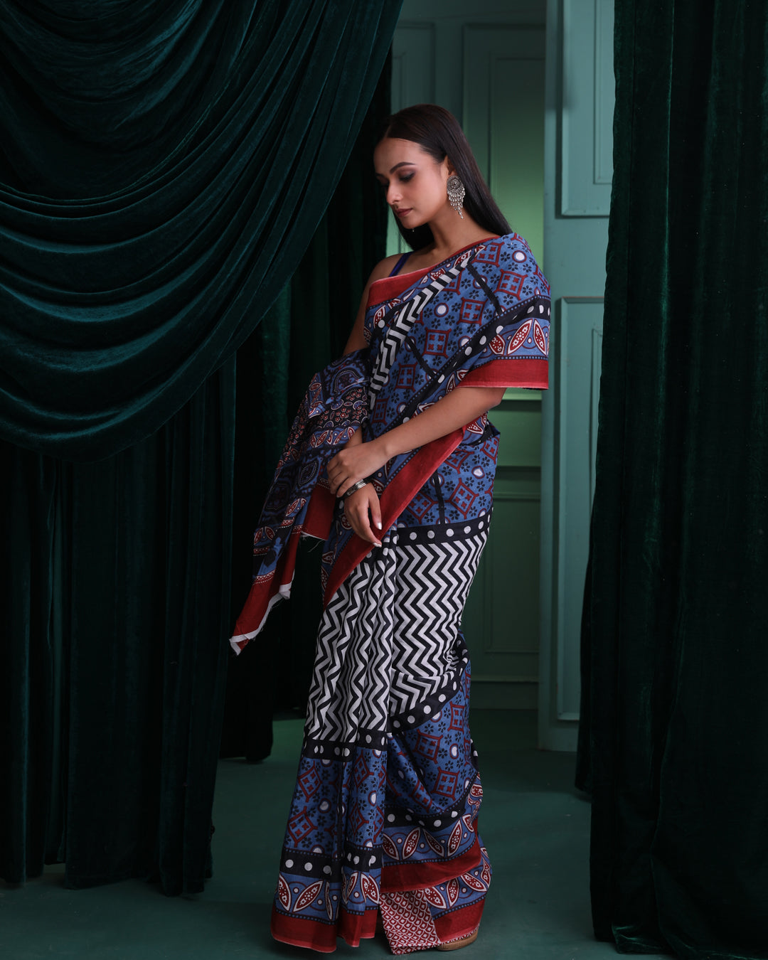 AZURE HARMONY ( SAREE)