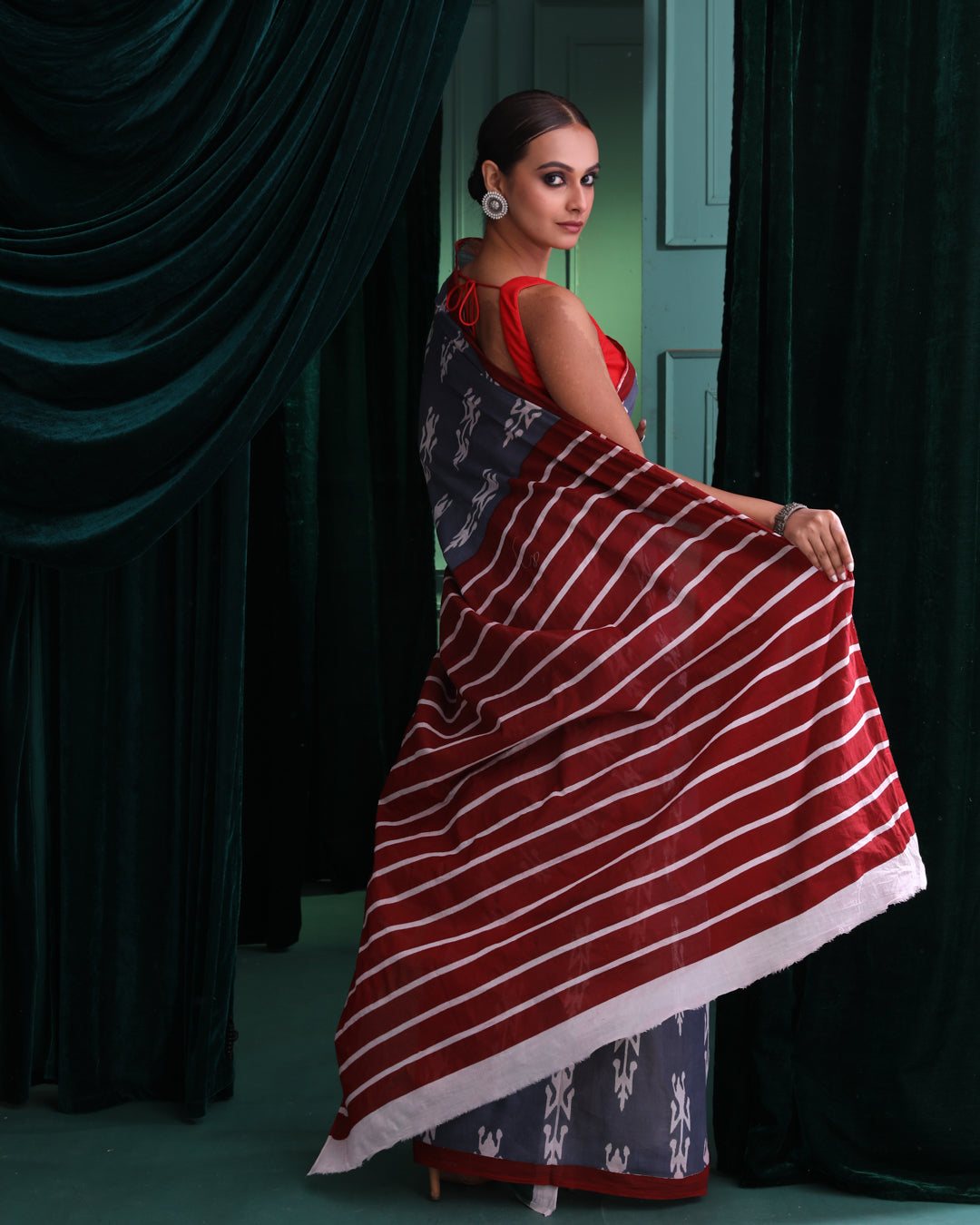 SLATE ELEGANCE (IKKAT MUL MUL COTTON SAREE)