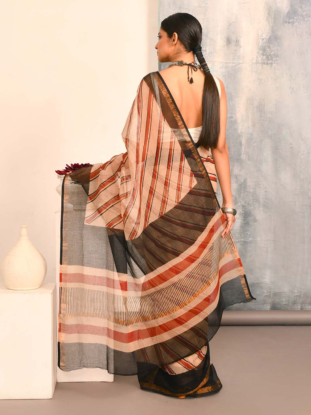 IVORY WHISPER (BAGRU SILK COTTON SAREE)