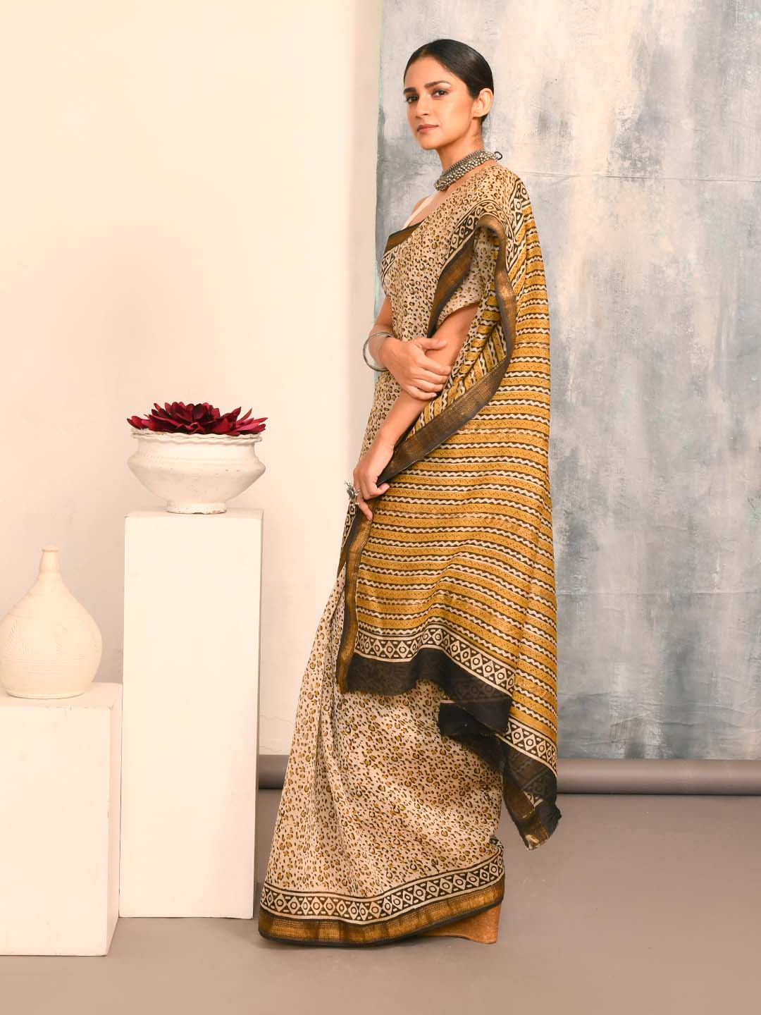 GOLDEN MIRAGE (BAGRU SILK COTTON SAREE)