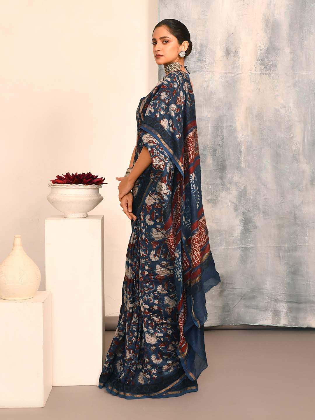 INDIGO ELEGANCE (BAGRU SILK COTTON SAREE)