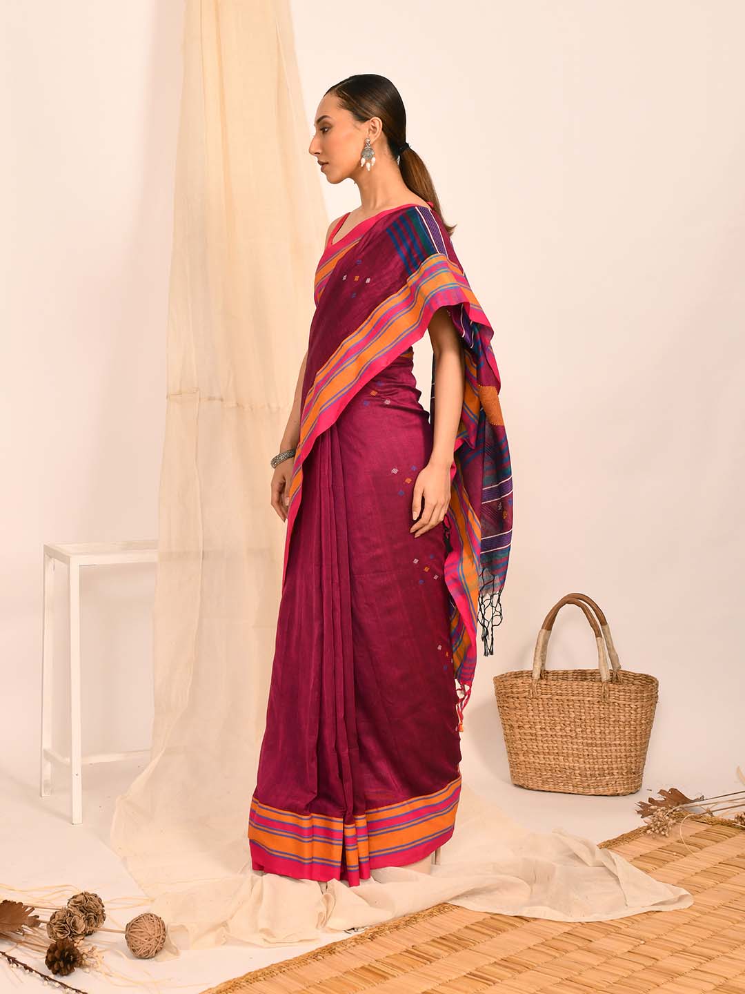 MAGENTA MIRAGE (HANDLOOM 100% PURE COTTON SAREE)