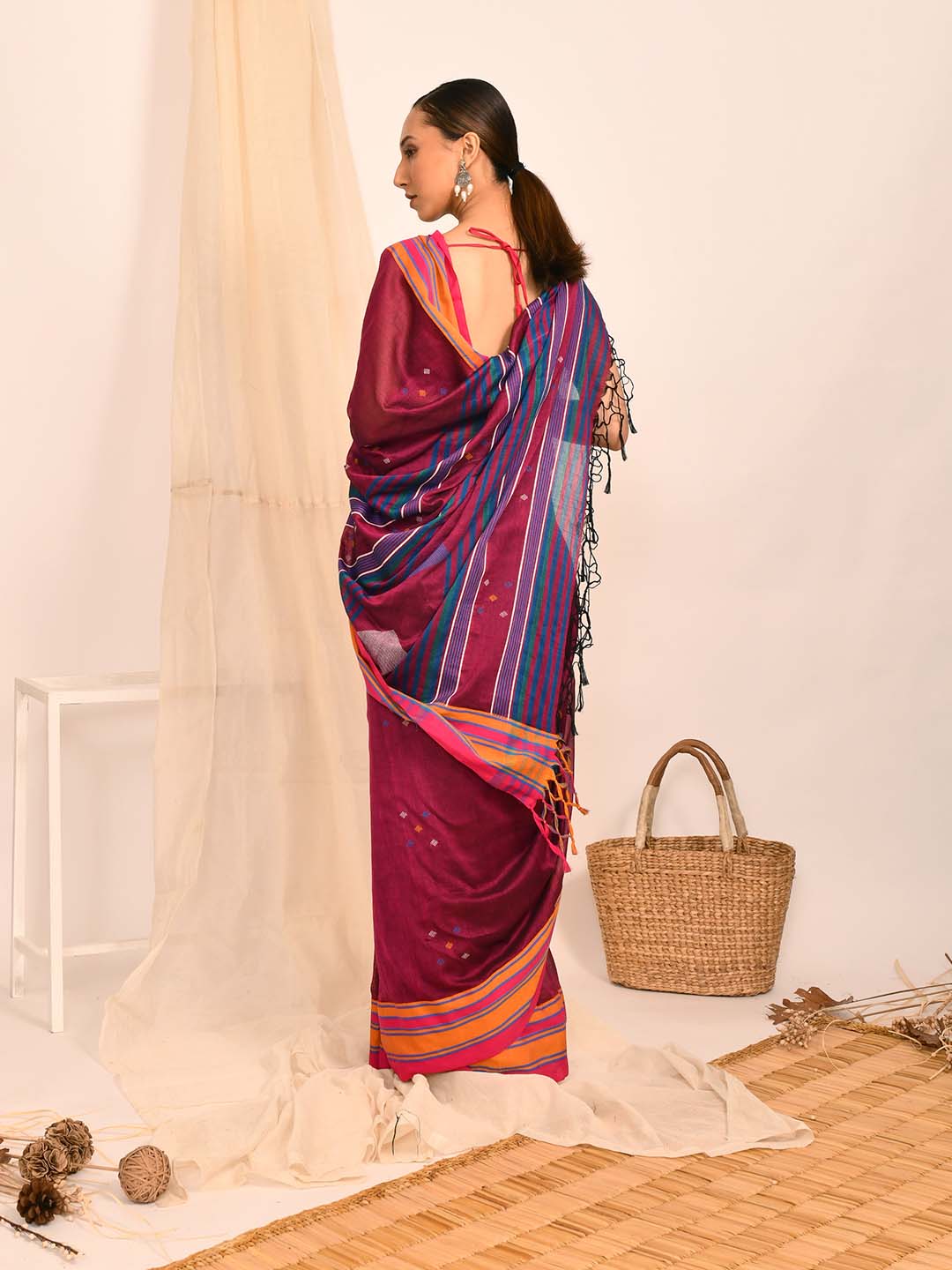 MAGENTA MIRAGE (HANDLOOM 100% PURE COTTON SAREE)