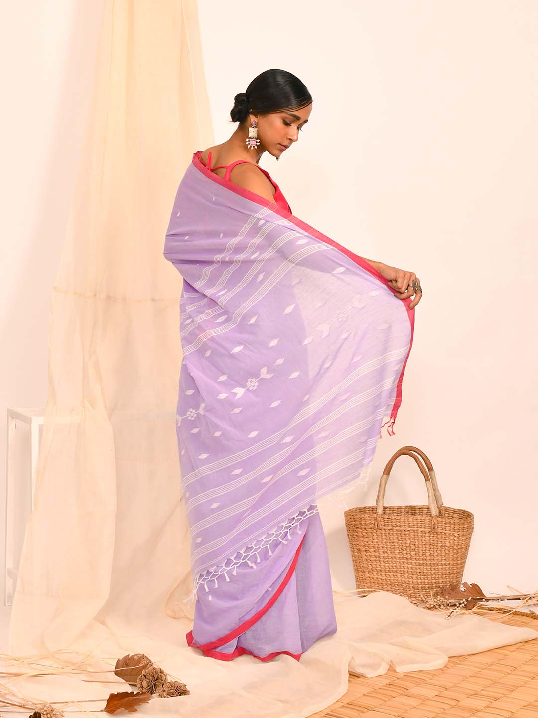AMETHYST DREAM (HANDLOOM 100% PURE COTTON SAREE)