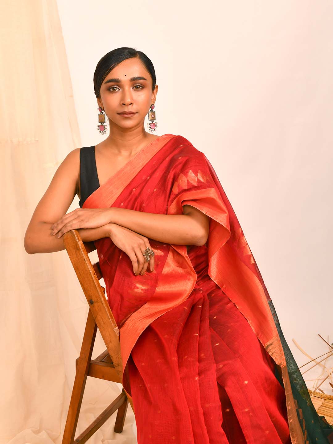 RUSTIC ELEGANCE (HANDLOOM COTTON BLEND SAREE)