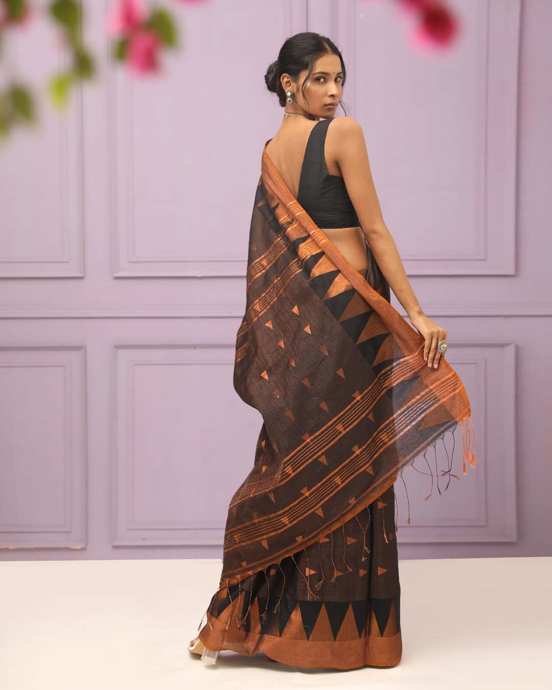 NOIR LEGACY (HANDLOOM COTTON BLEND SAREE)