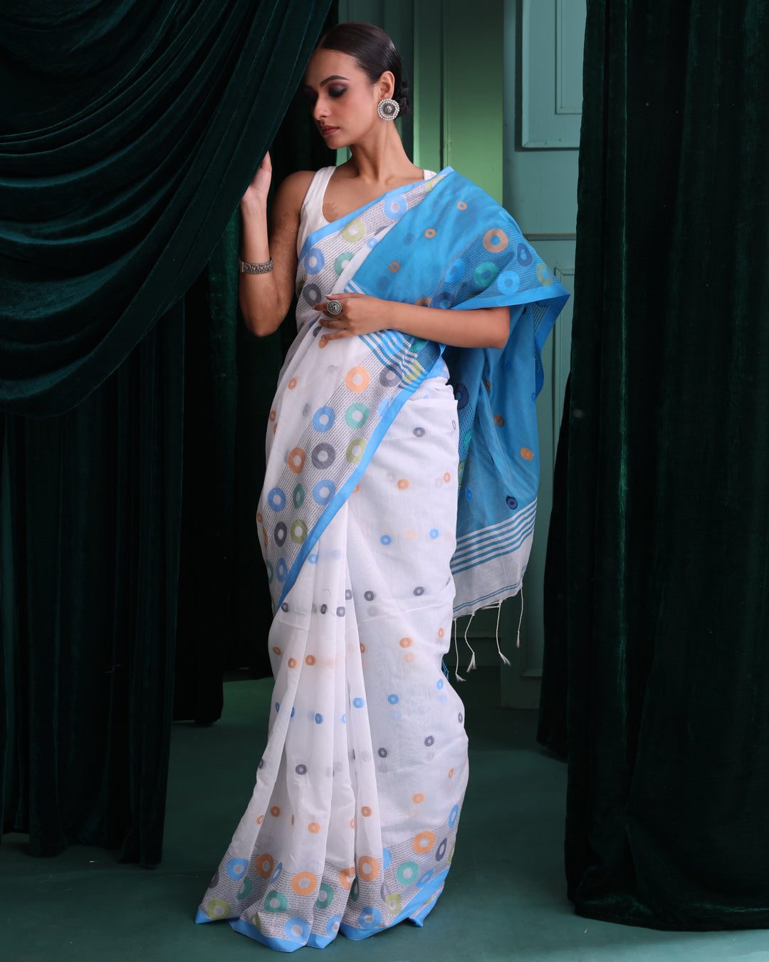 FESTIVE BREEZE (HANDLOOM COTTON BLEND SAREE)