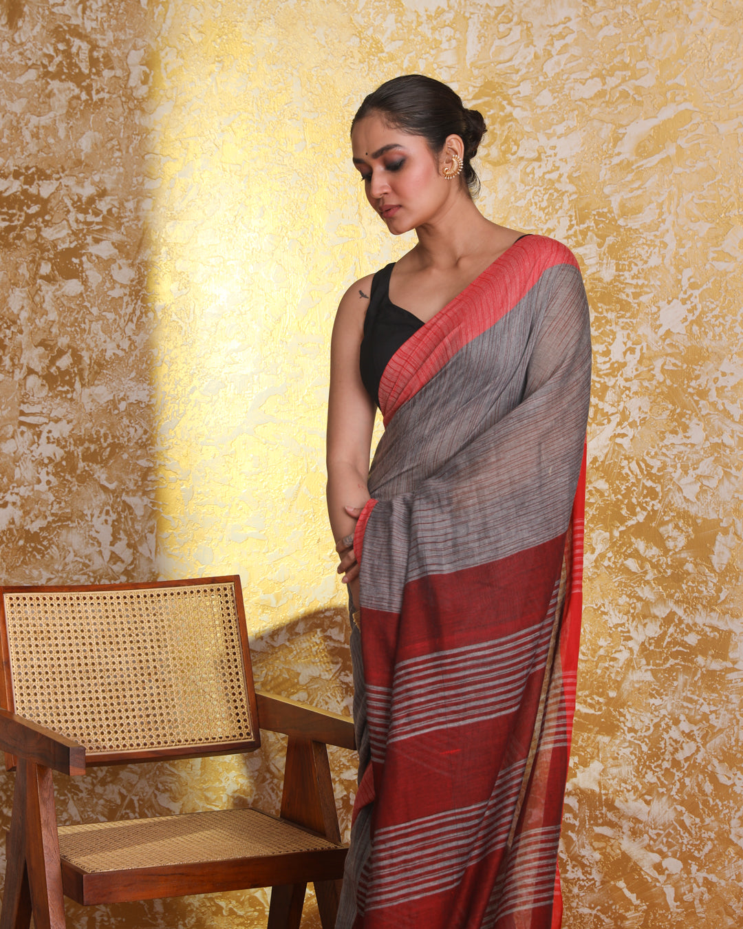 SUBTLE STRENGTH (HANDLOOM 100% PURE COTTON SAREE)