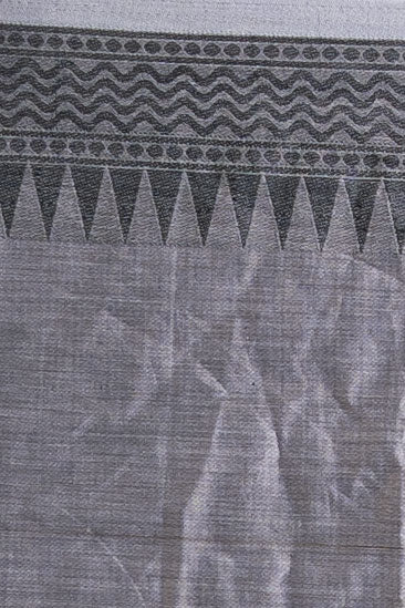 Noir Whispers – Black & White Bengal Handloom Cotton Saree