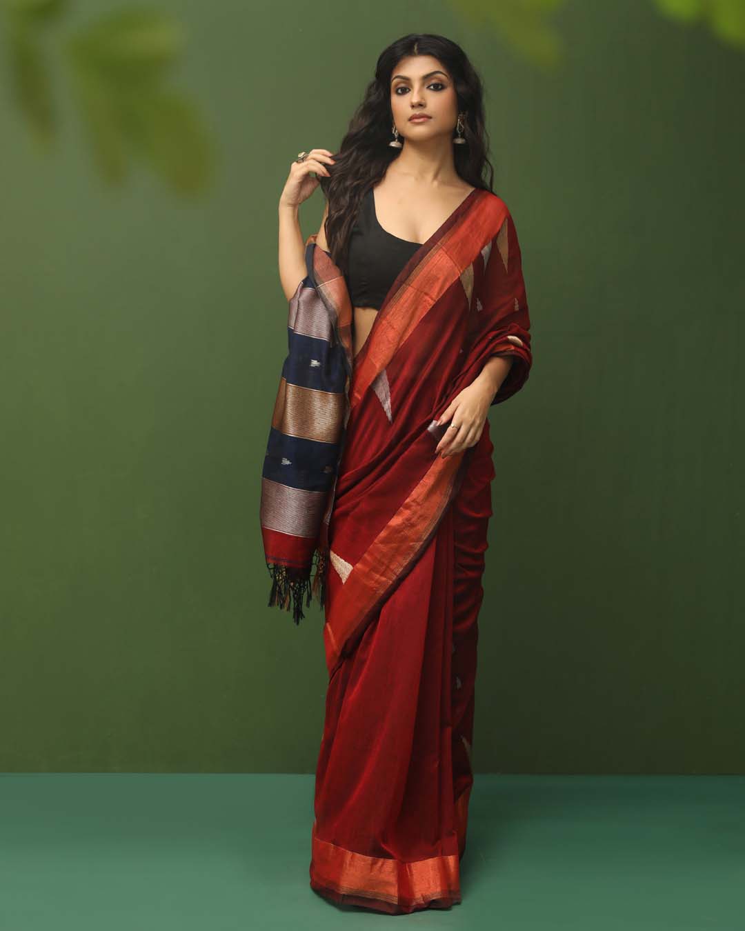 CRIMSON OPULENCE (HANDLOOM LIVA SAREE)