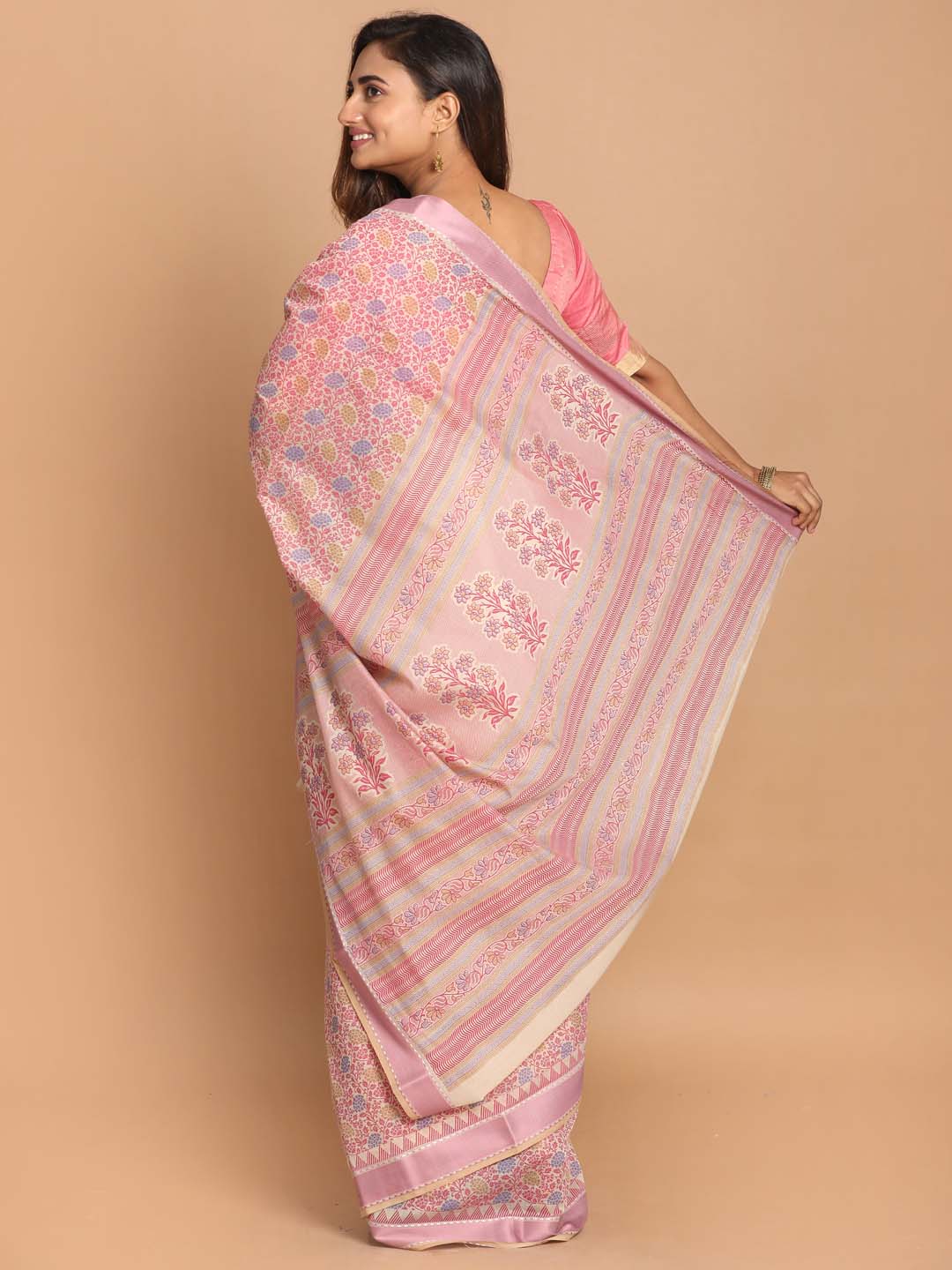Indethnic Printed Cotton Blend Saree in Pink - View 3
