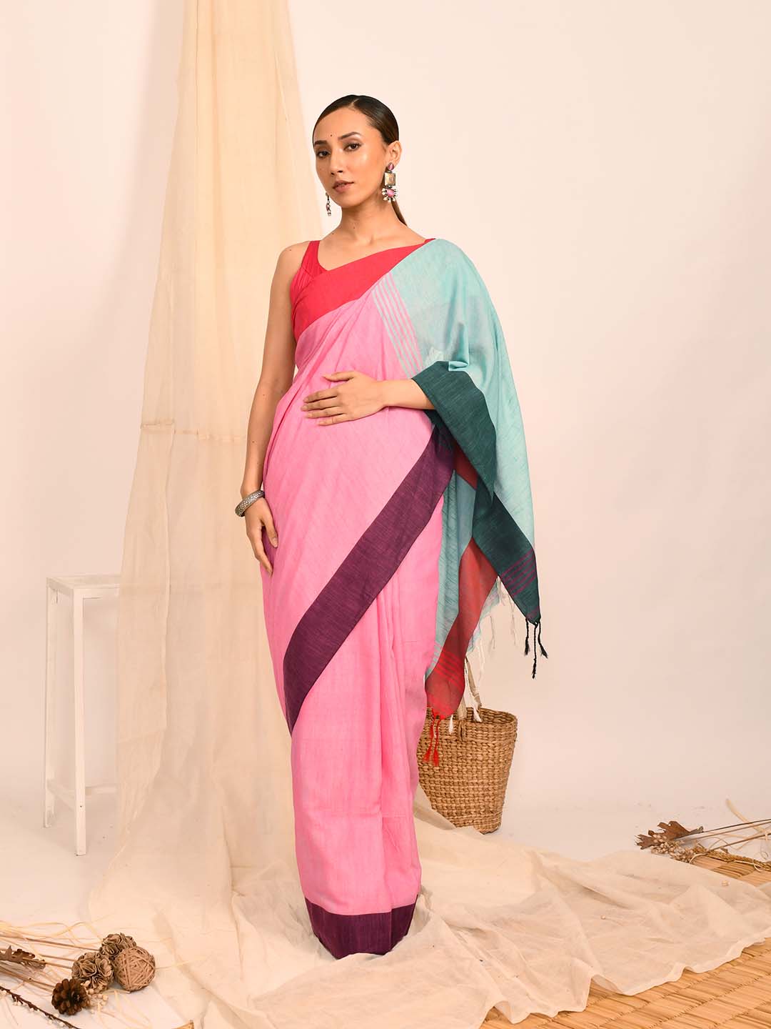 VIVID HARMONY (BENGAL HANDLOOM COTTON BLEND SAREE)