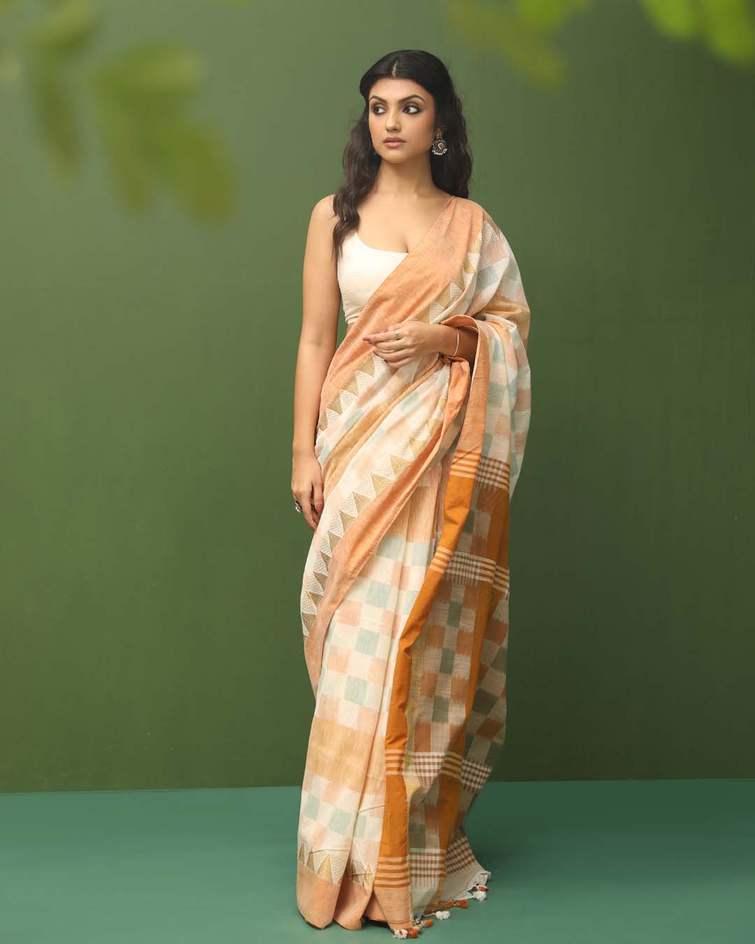 BEIGE HARMONY (HANDLOOM COTTON BLEND SAREE)