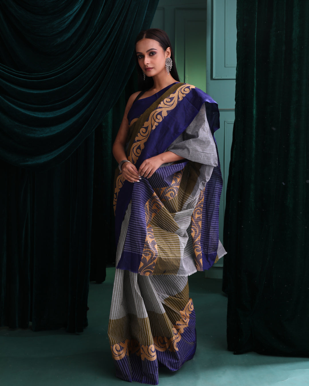 EVERYDAY GRACE (JAMDANI SAREE)