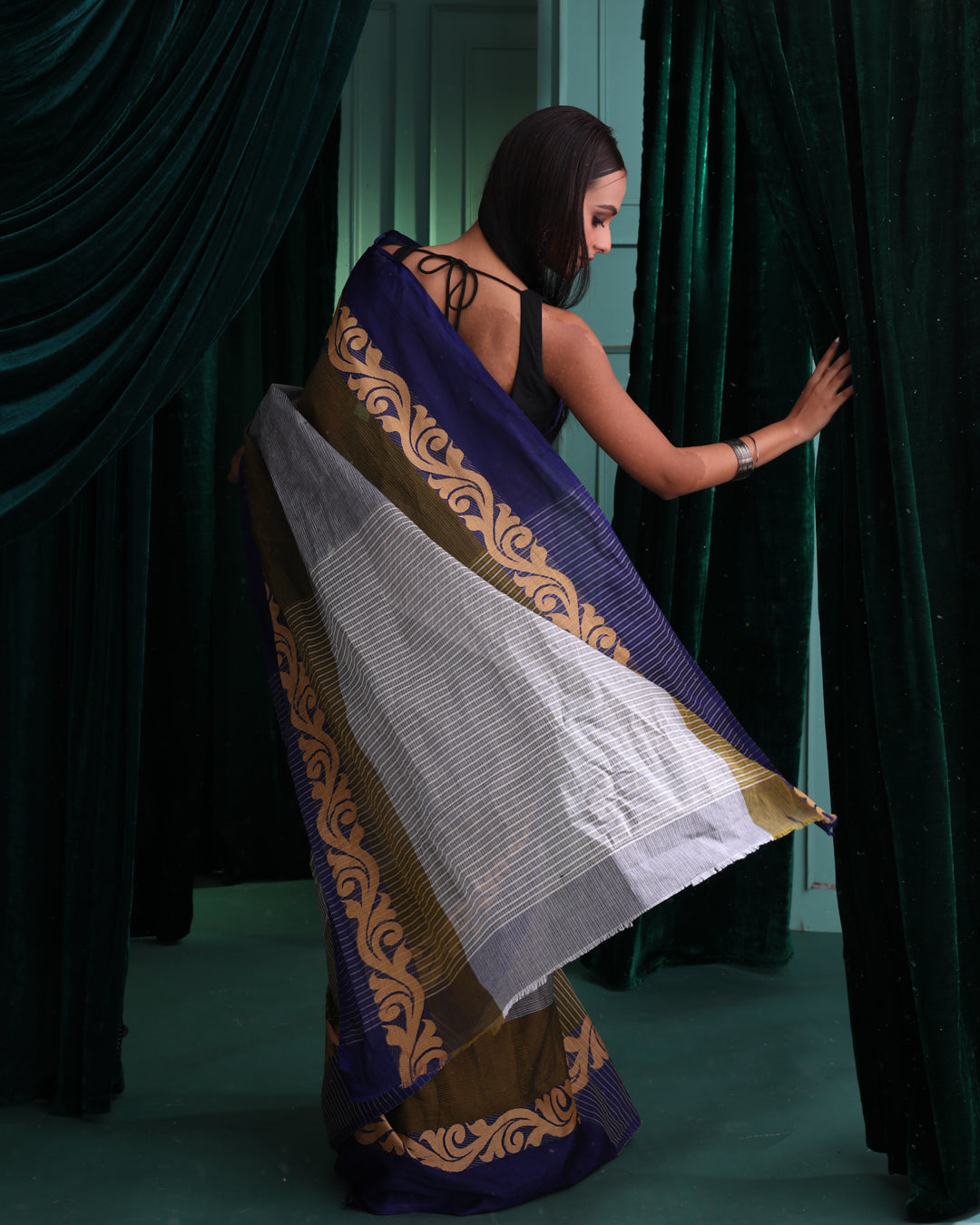 EVERYDAY GRACE (JAMDANI SAREE)