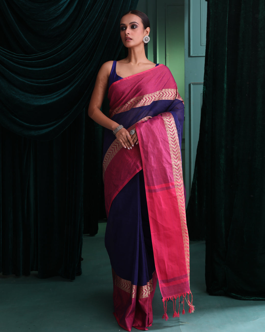 MIDNIGHT GRACE (JAMDANI SAREE)