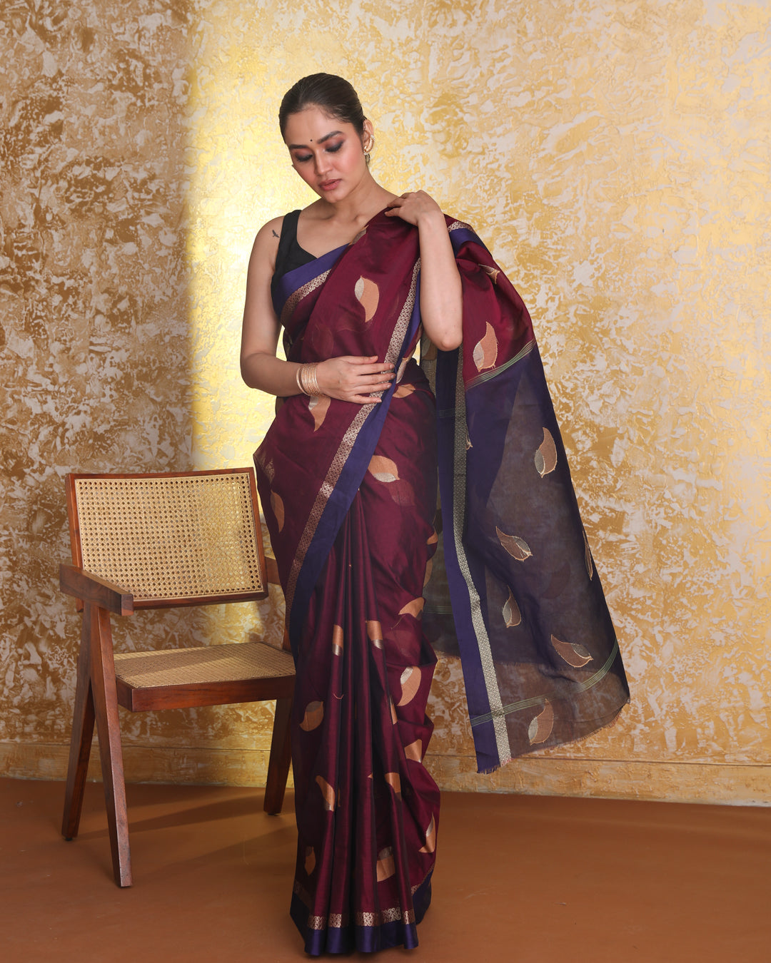 MAJESTIC BLUE (HANDLOOM 100% PURE COTTON SAREE)