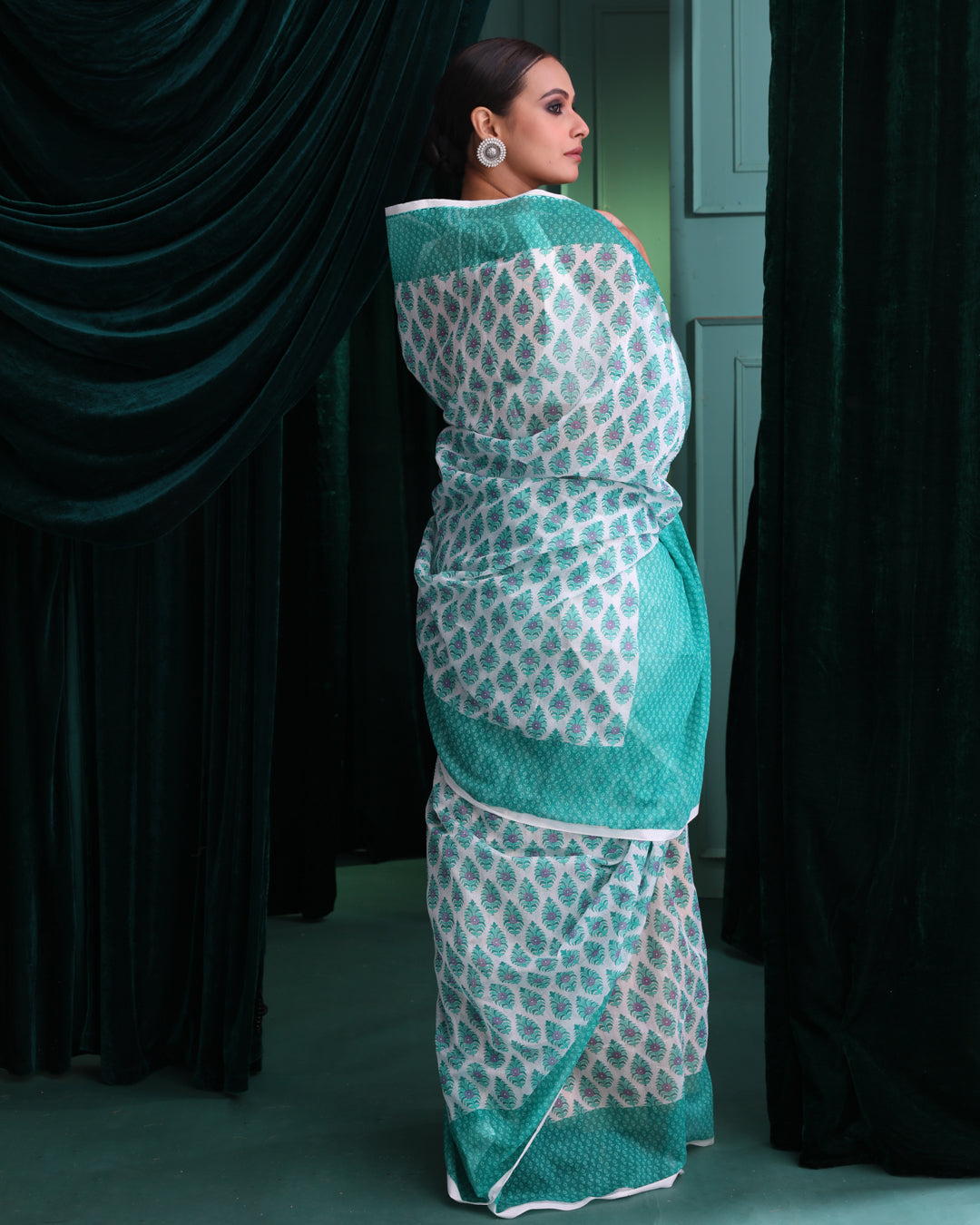 VERDANT GRACE (HANDLOOM ESTER SAREE)