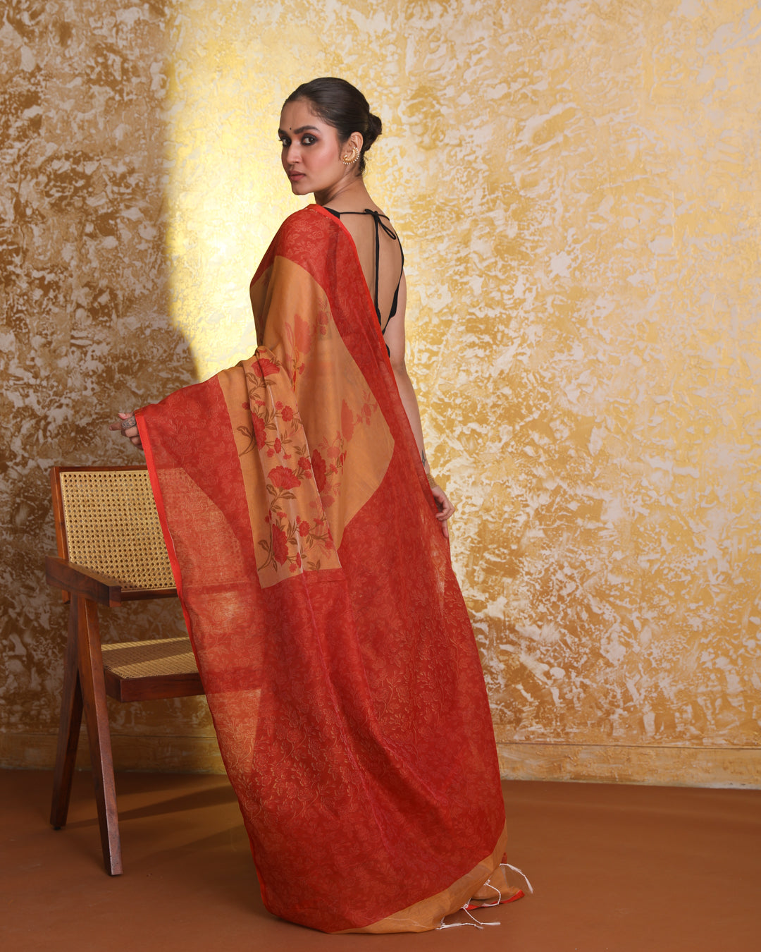 SUNLIT DREAMS (HANDLOOM POLYESTER SAREE)