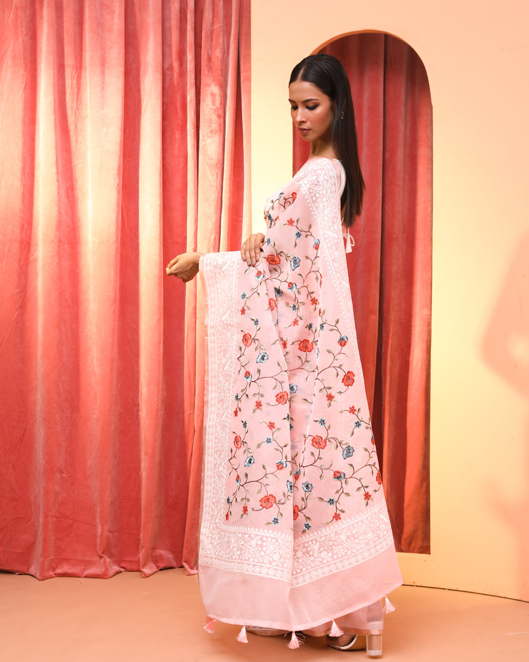 PINK REVERIE (BANARASI ART SILK SAREE)