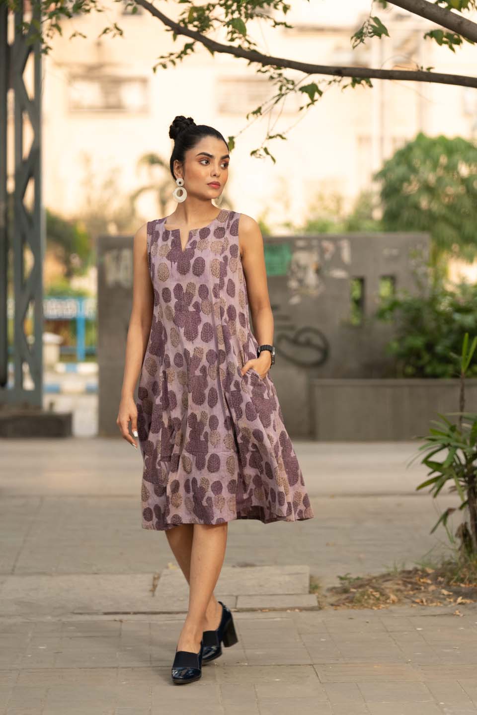 Mauve Leaf — Sleeveless A-Line Knee Dress in Bold Botanical Block Print