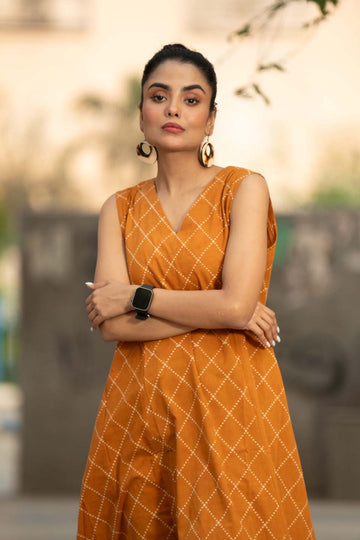 Amber Jaal — Sleeveless A-Line Cotton Dress in Dotted Diamond Print