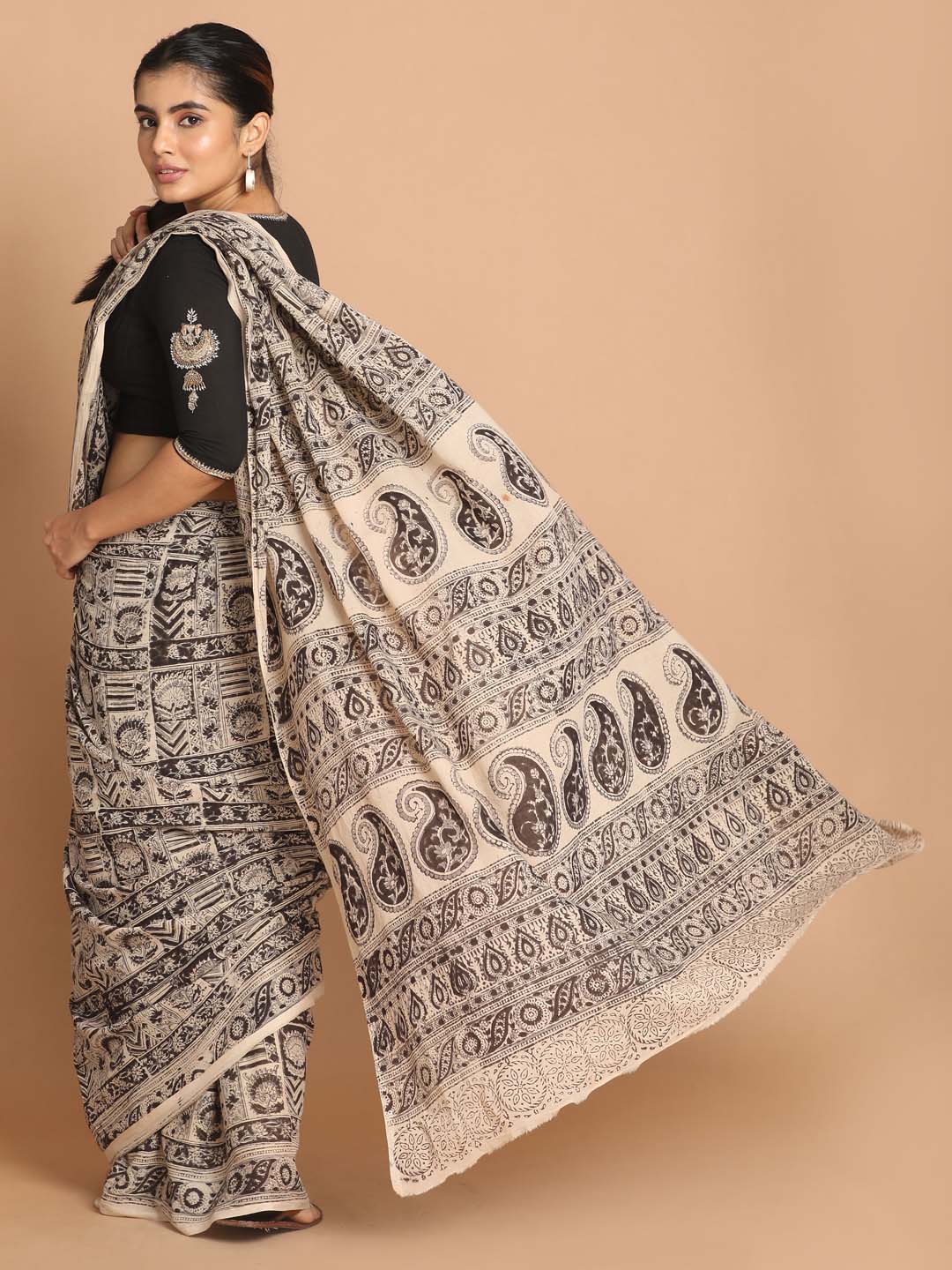 Indethnic Kalamkari Handblock Mulmul Cotton Saree - View 3