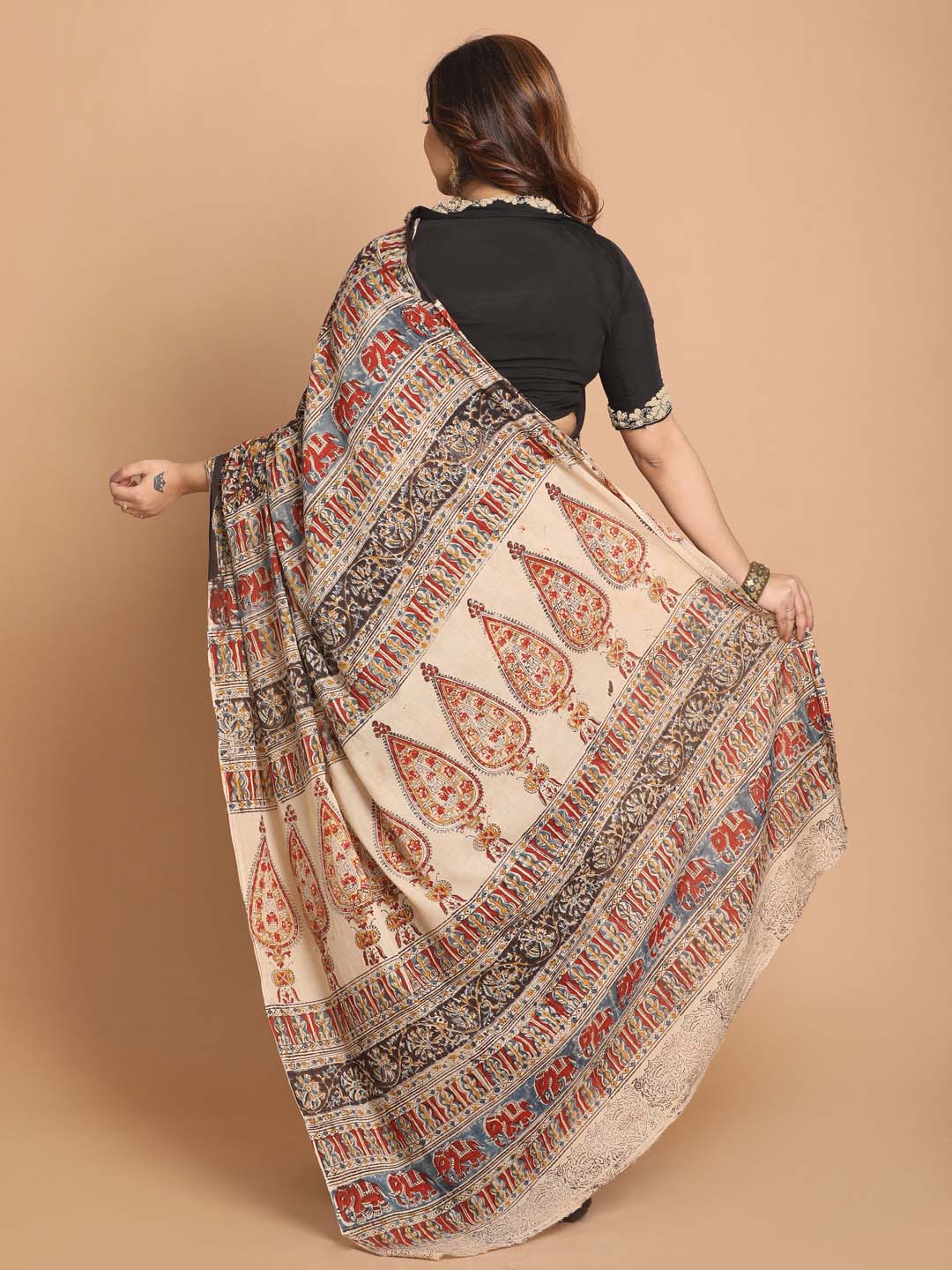 Indethnic Kalamkari Handblock Mulmul Cotton Saree - View 3