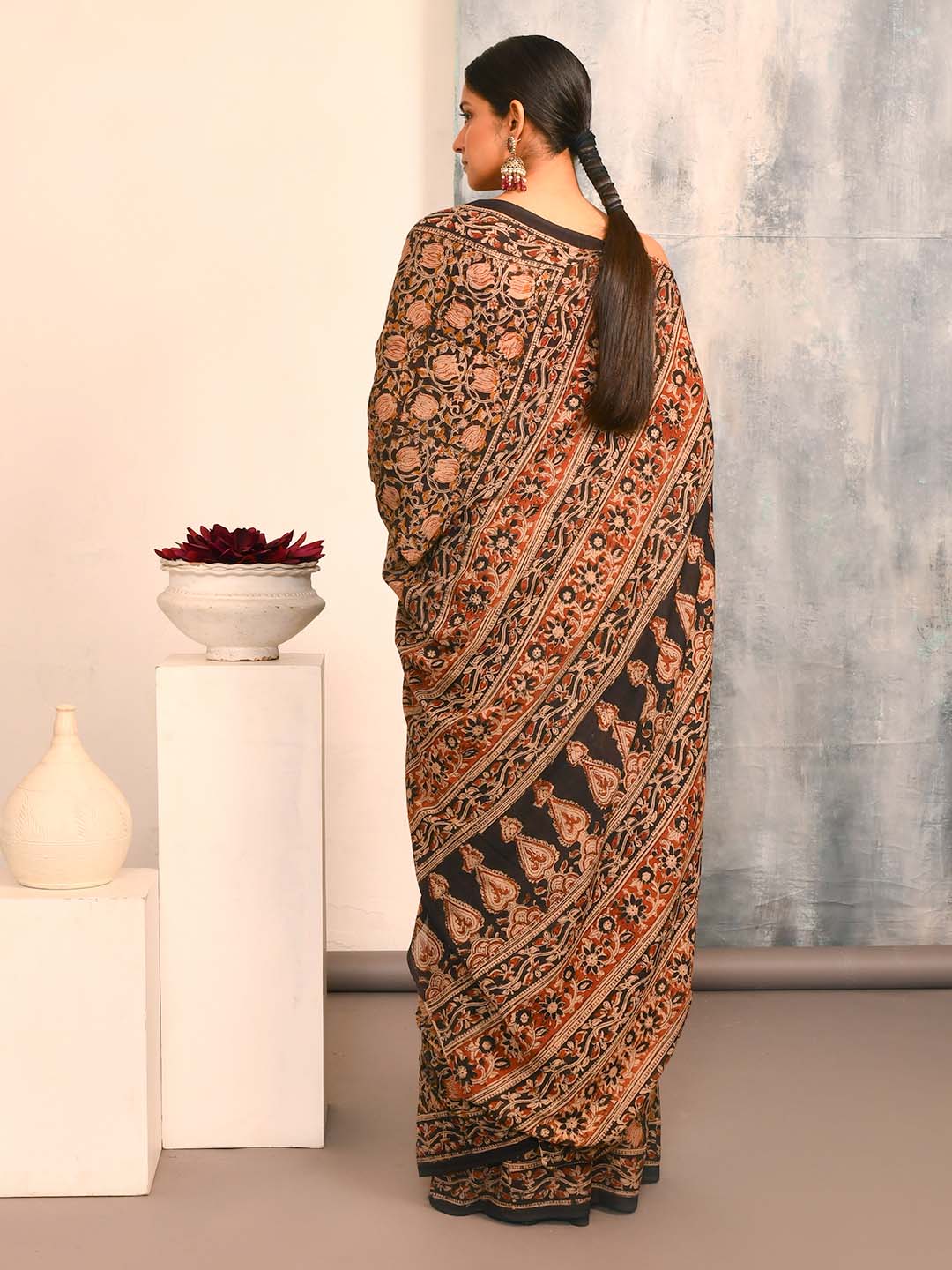 MIDNIGHT FLORAL GRACE (KALAMKARI 100% PURE COTTON SAREE)