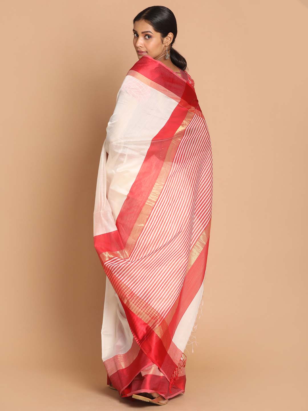 Indethnic Maheshwari Handloom Silk Cotton Saree - View 3