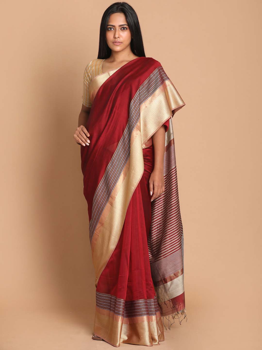 Indethnic Maheshwari Handloom Silk Cotton Saree - View 1