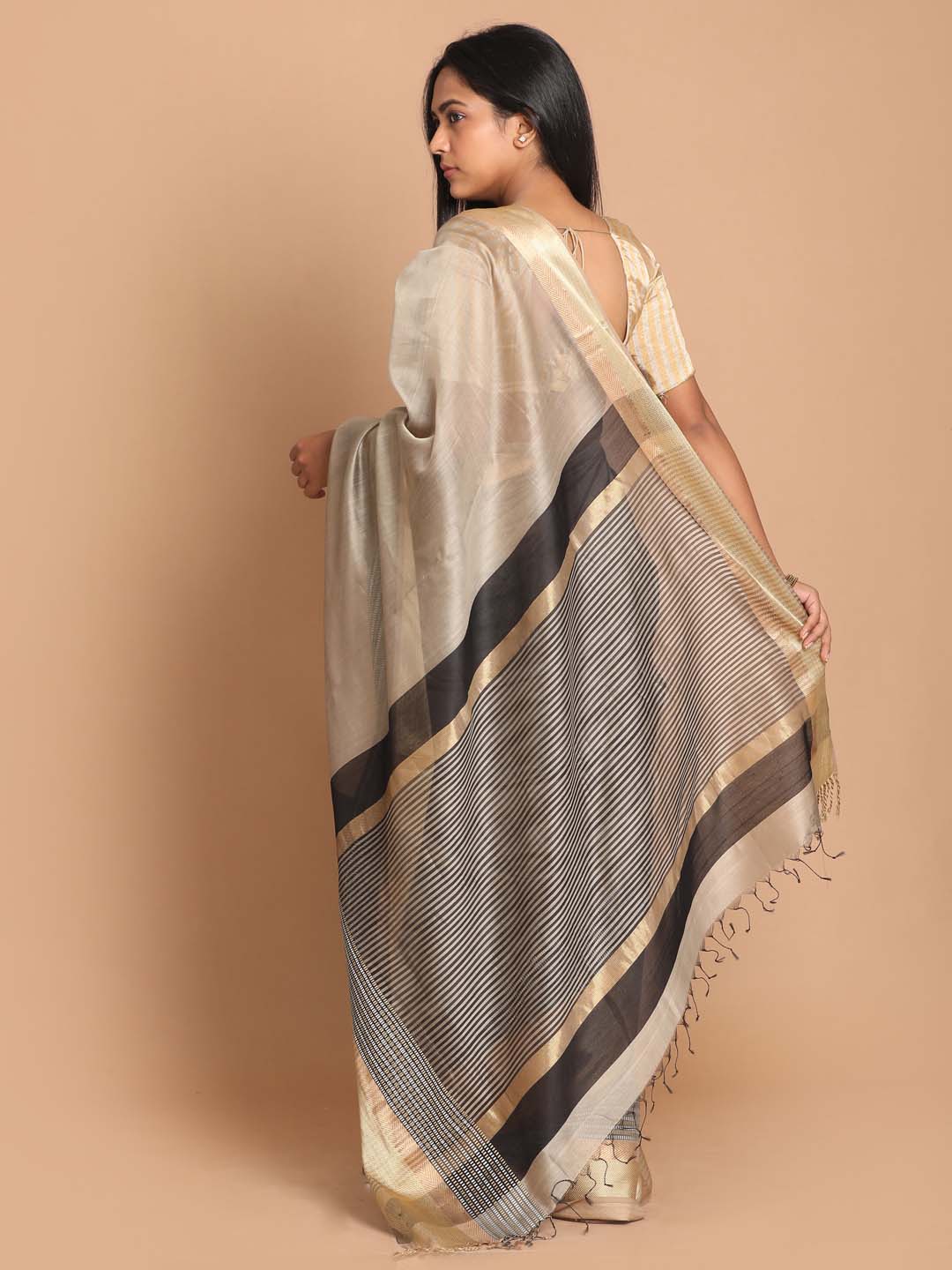 Indethnic Maheshwari Handloom Silk Cotton Saree - View 3