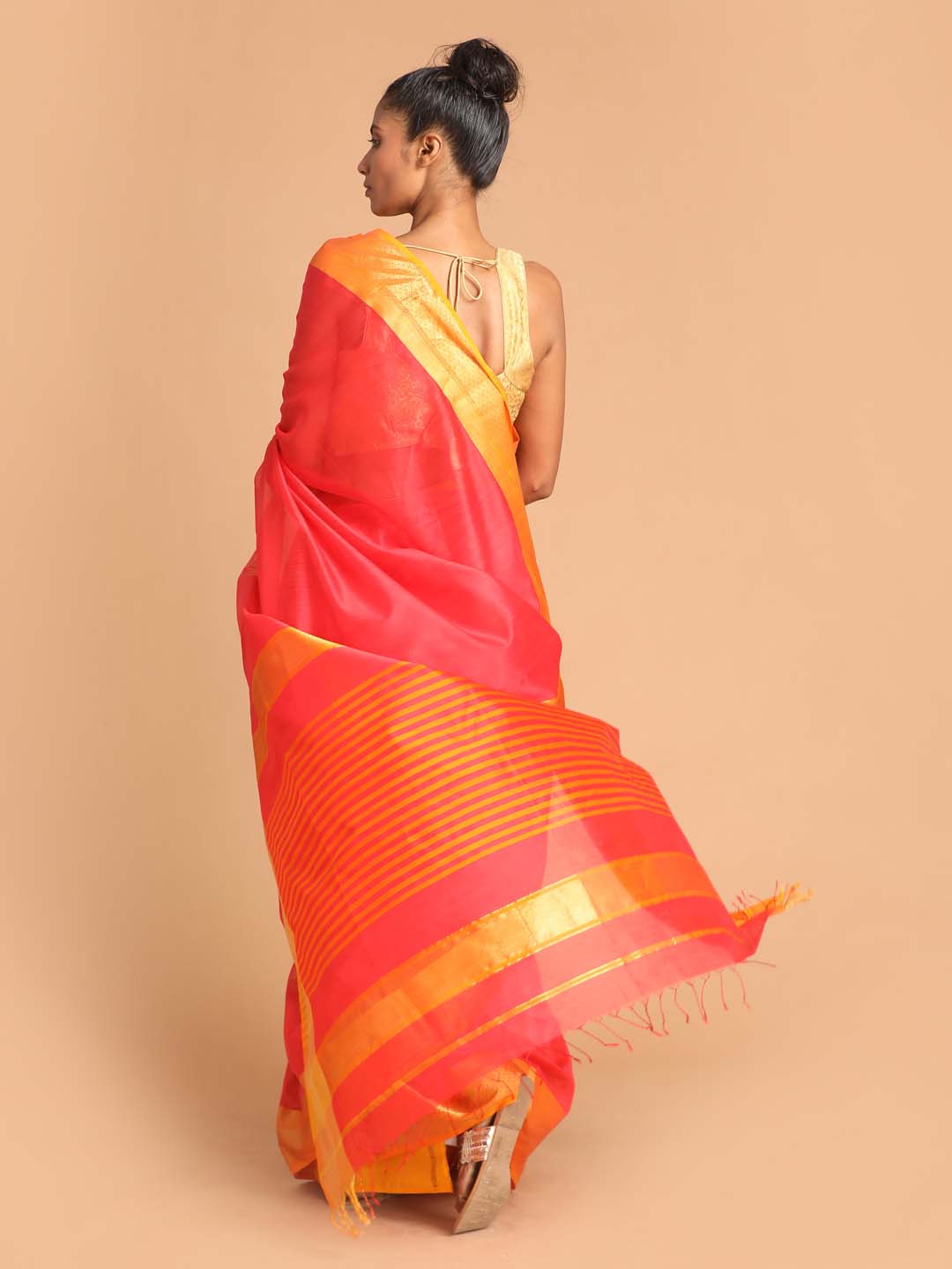 Indethnic Maheshwari Handloom Silk Cotton Saree - View 3