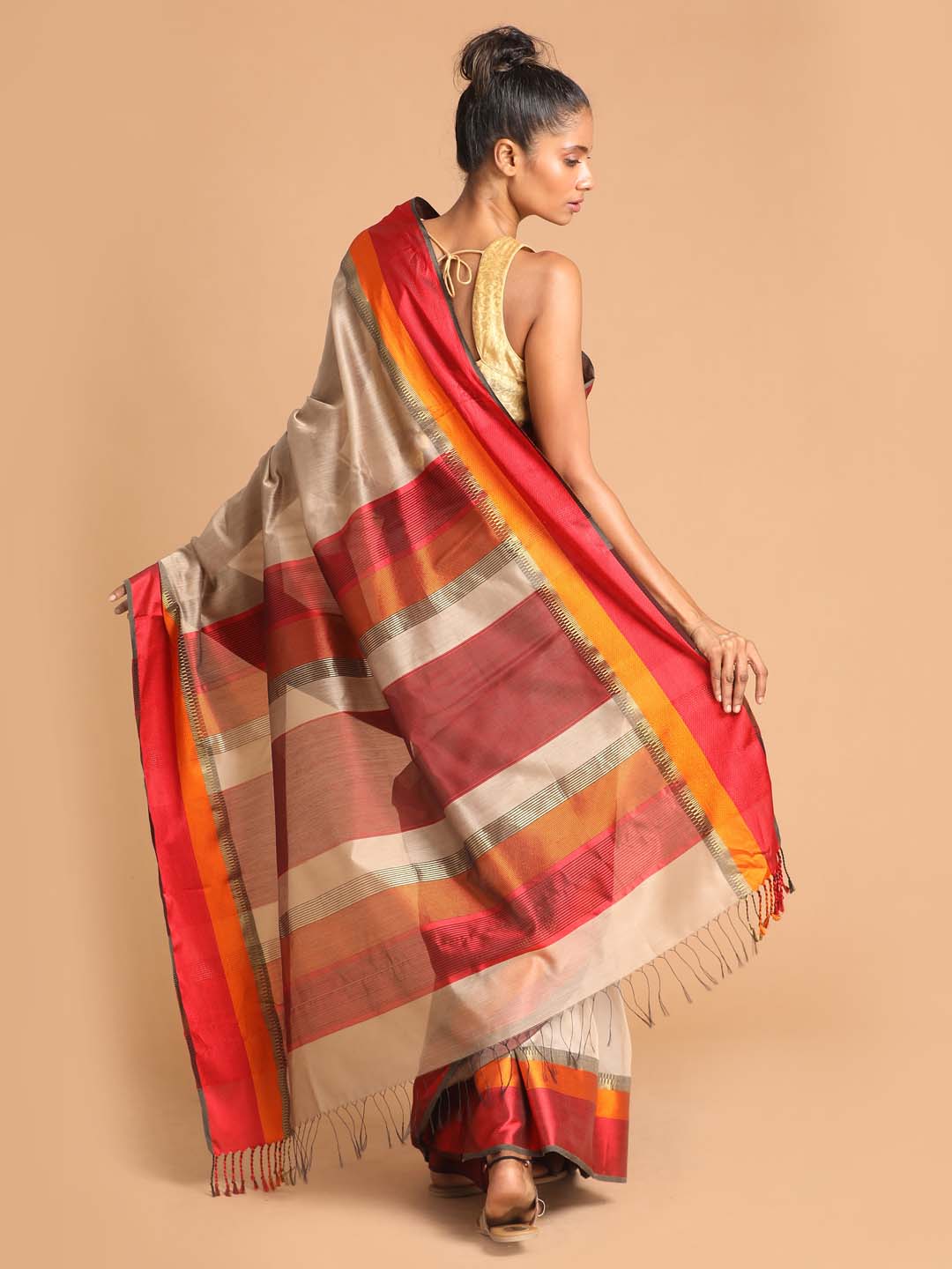 Indethnic Maheshwari Handloom Silk Cotton Saree - View 3