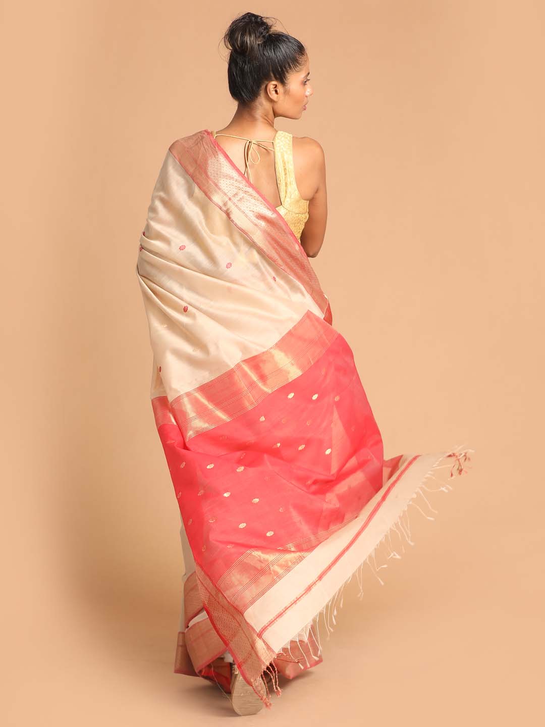 Indethnic Maheshwari Handloom Silk Cotton Saree - View 3