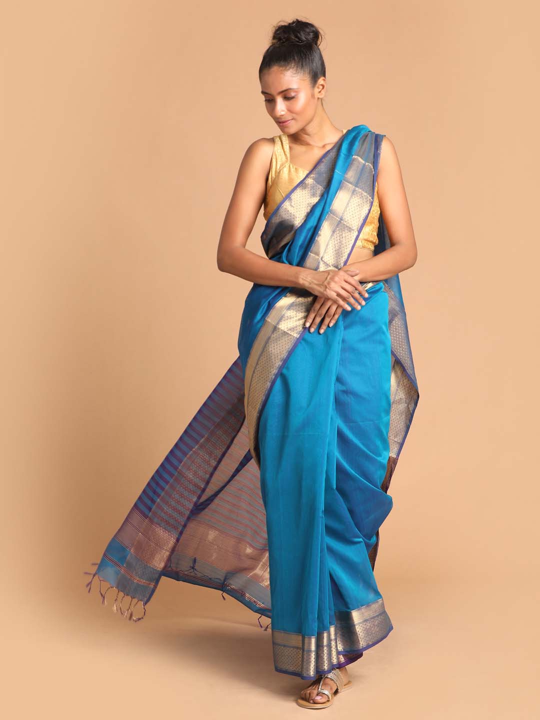 Indethnic Maheshwari Handloom Silk Cotton Saree - View 1