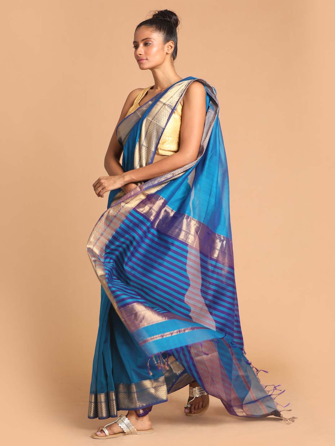 Indethnic Maheshwari Handloom Silk Cotton Saree - View 2