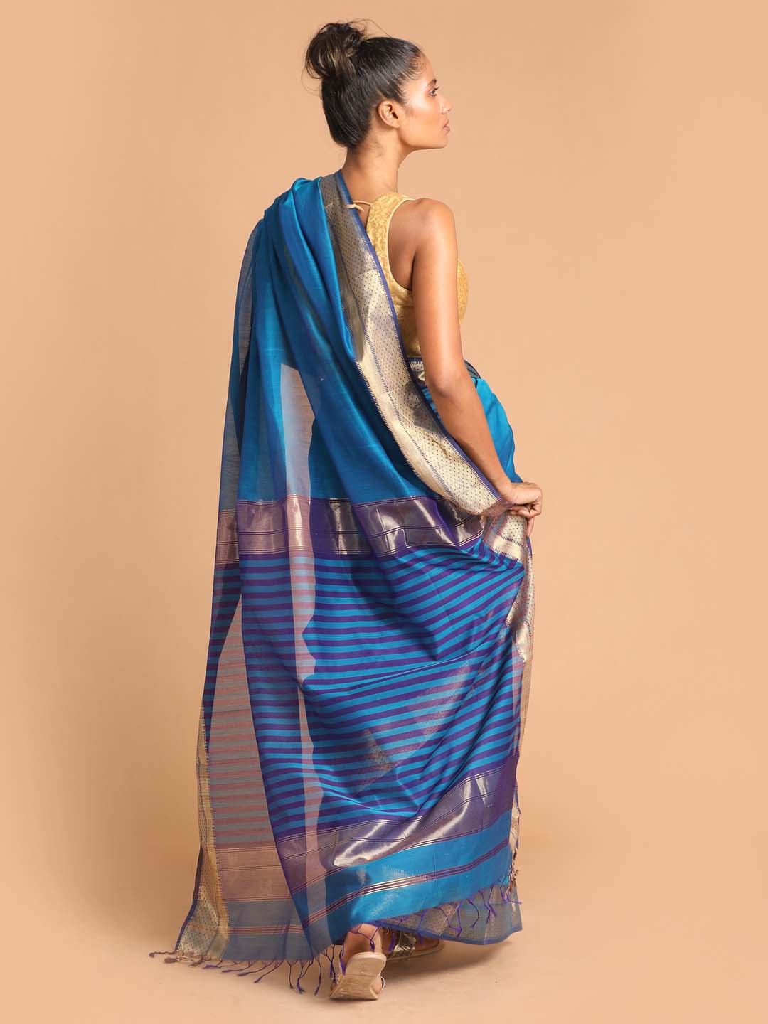 Indethnic Maheshwari Handloom Silk Cotton Saree - View 3