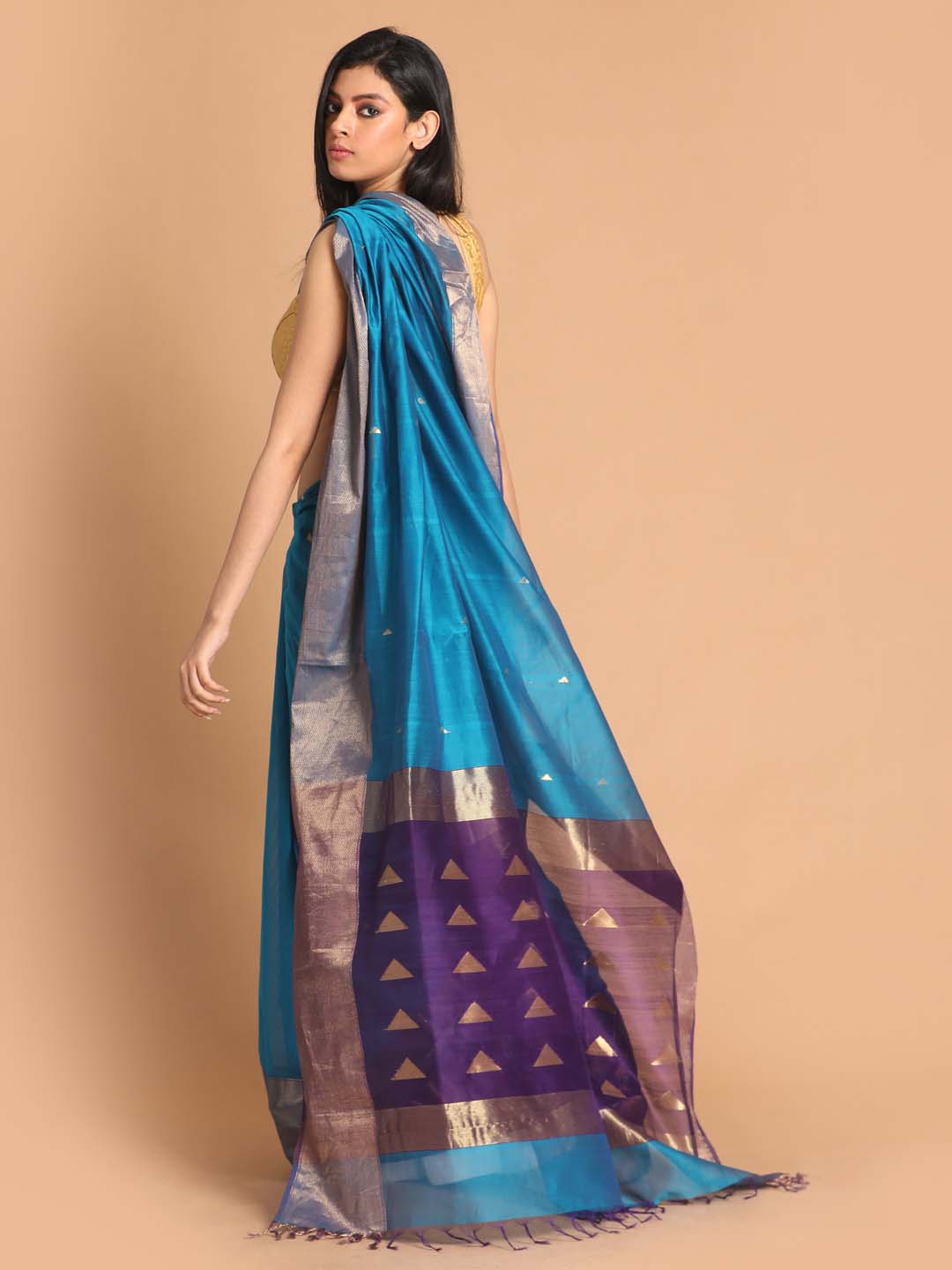 Indethnic Maheshwari Handloom Silk Cotton Saree - View 3