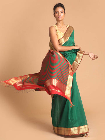 GREEN WITH A GOLDEN AURA (MAHESHWARI SILK COTTON SAREE)