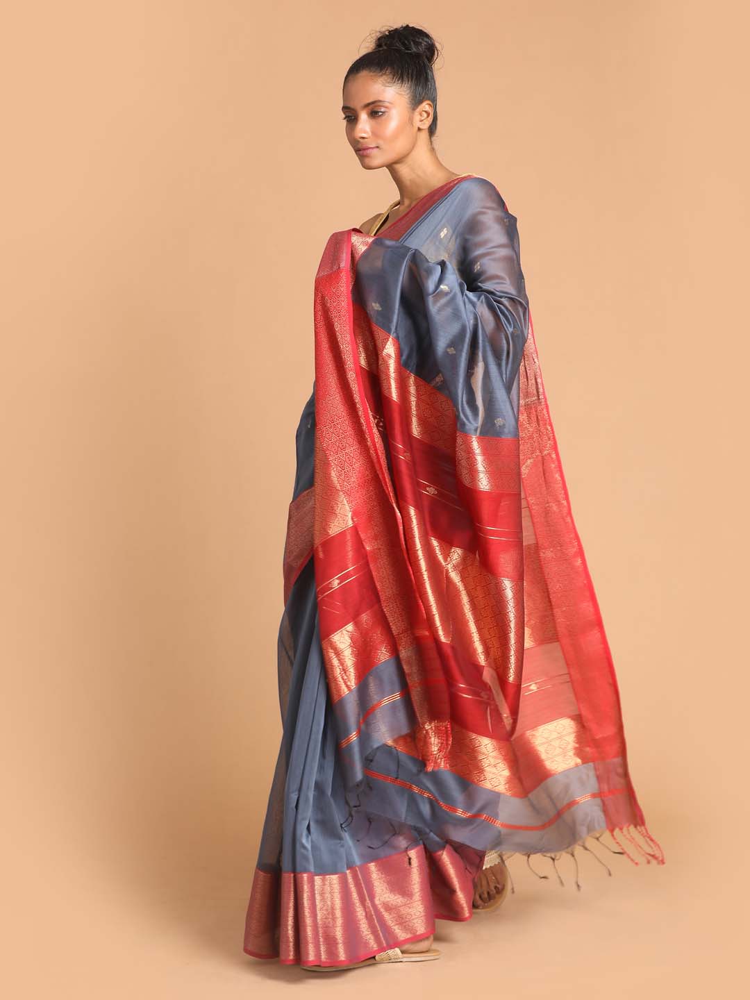 Indethnic Maheshwari Handloom Silk Cotton Saree - View 2