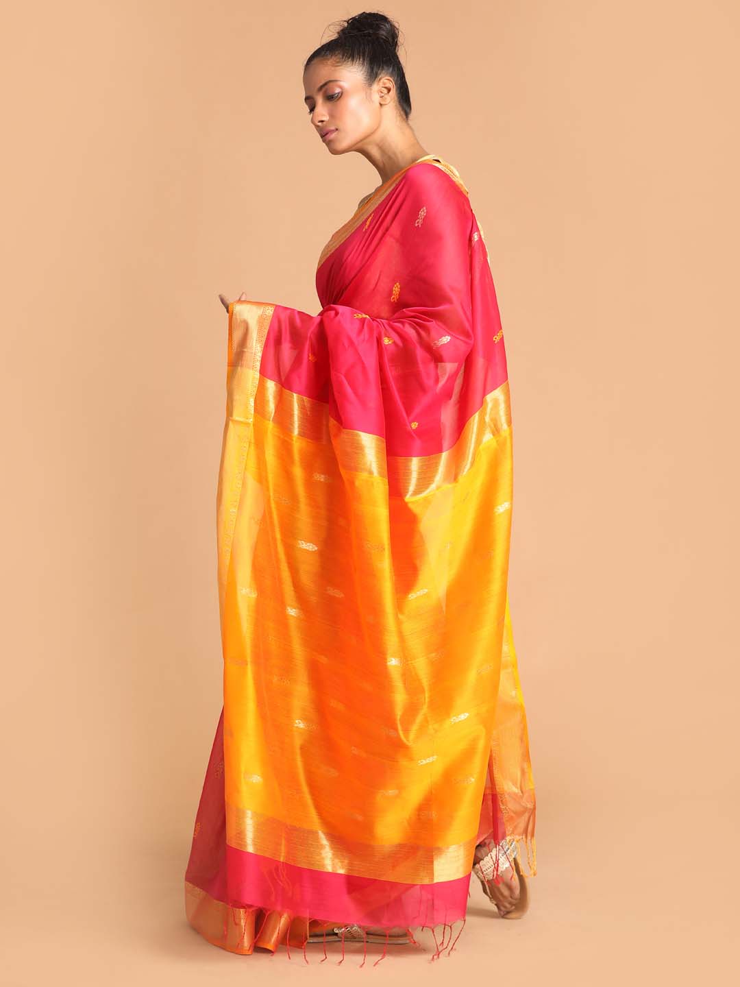 Indethnic Maheshwari Handloom Silk Cotton Saree - View 2