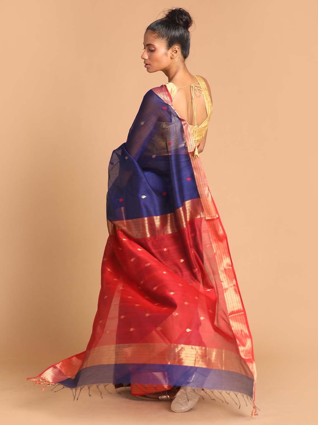 Indethnic Maheshwari Handloom Silk Cotton Saree - View 3