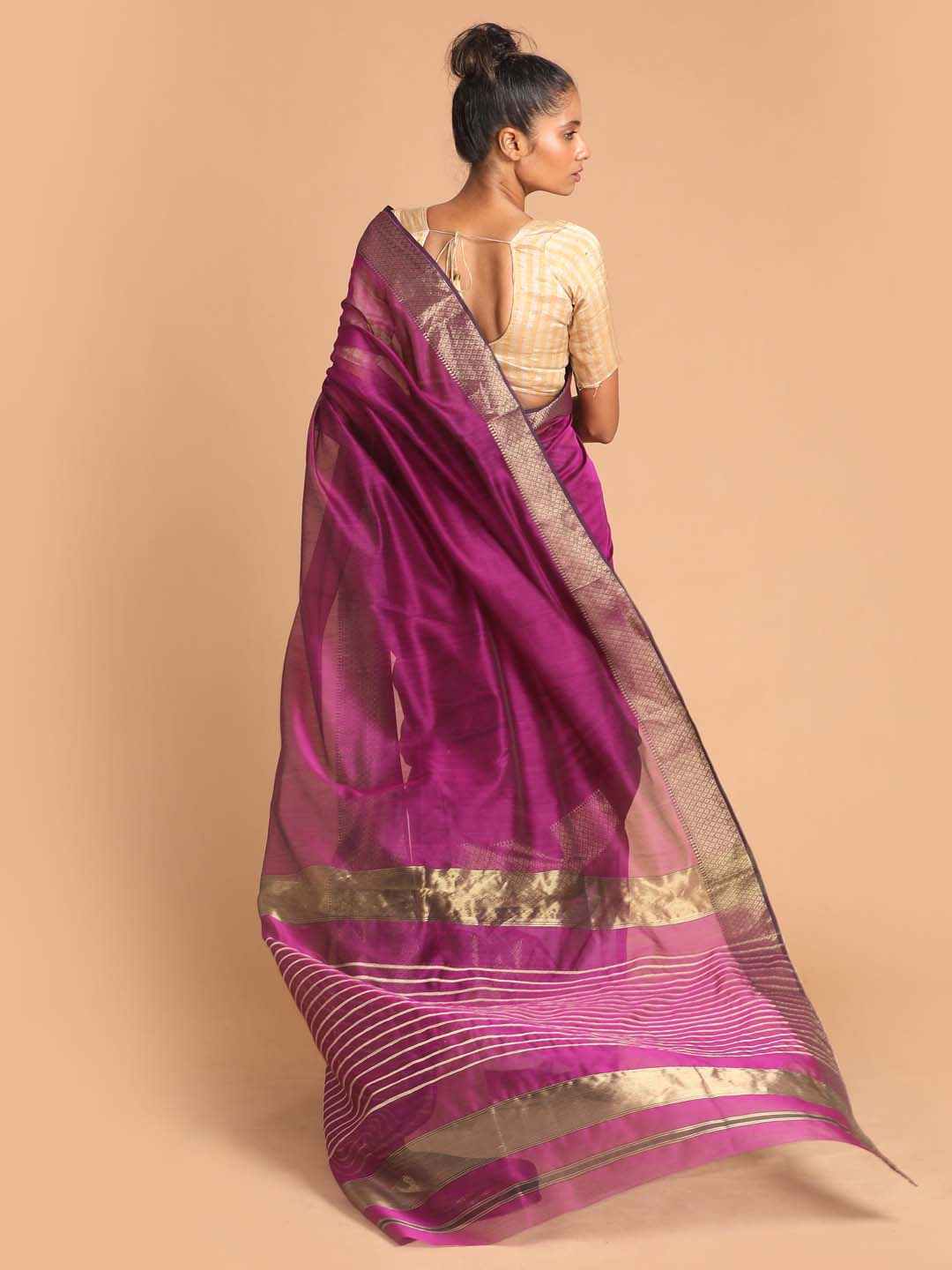 Indethnic Maheshwari Handloom Silk Cotton Saree - View 3