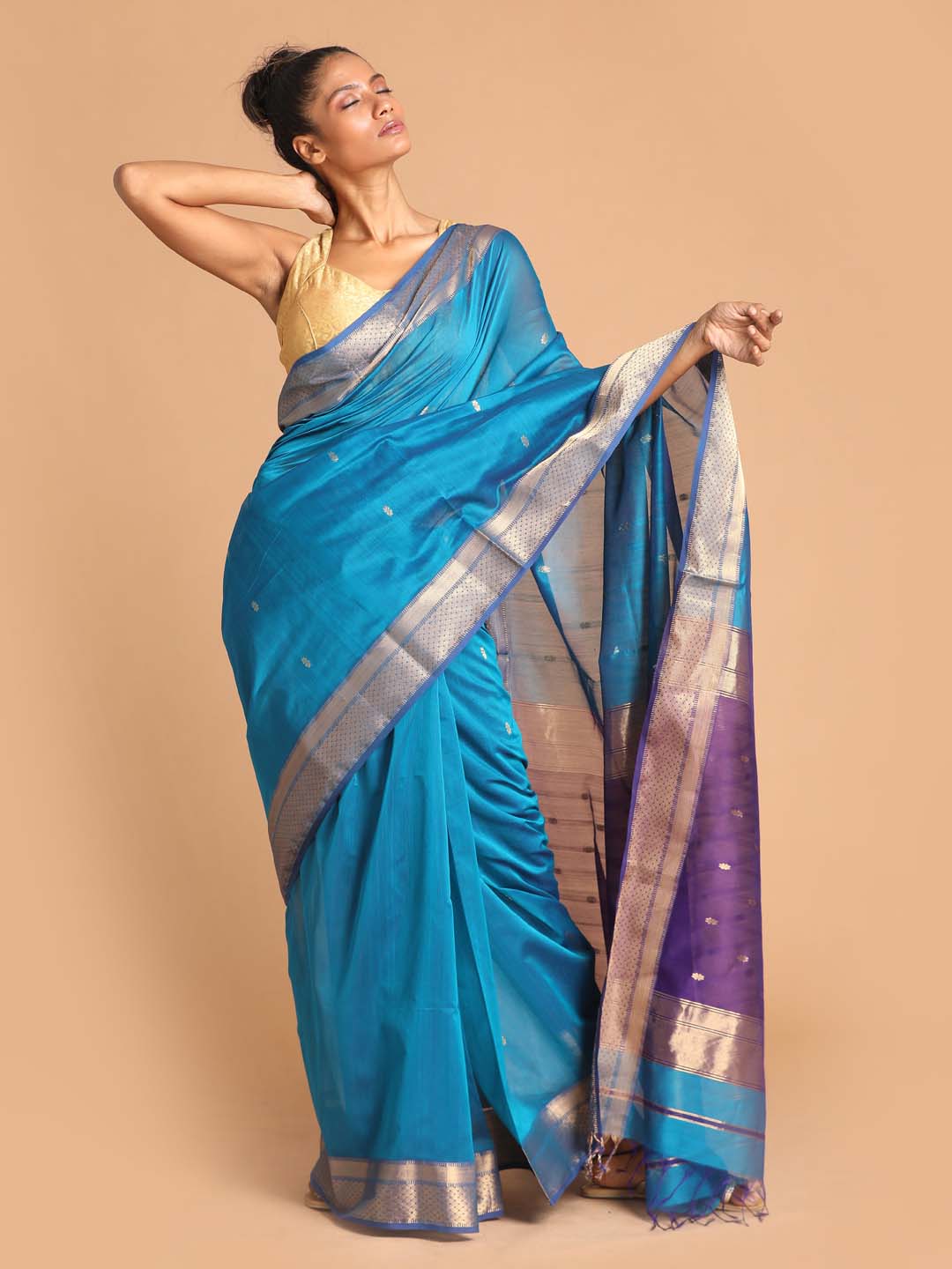 Indethnic Maheshwari Handloom Silk Cotton Saree - View 1