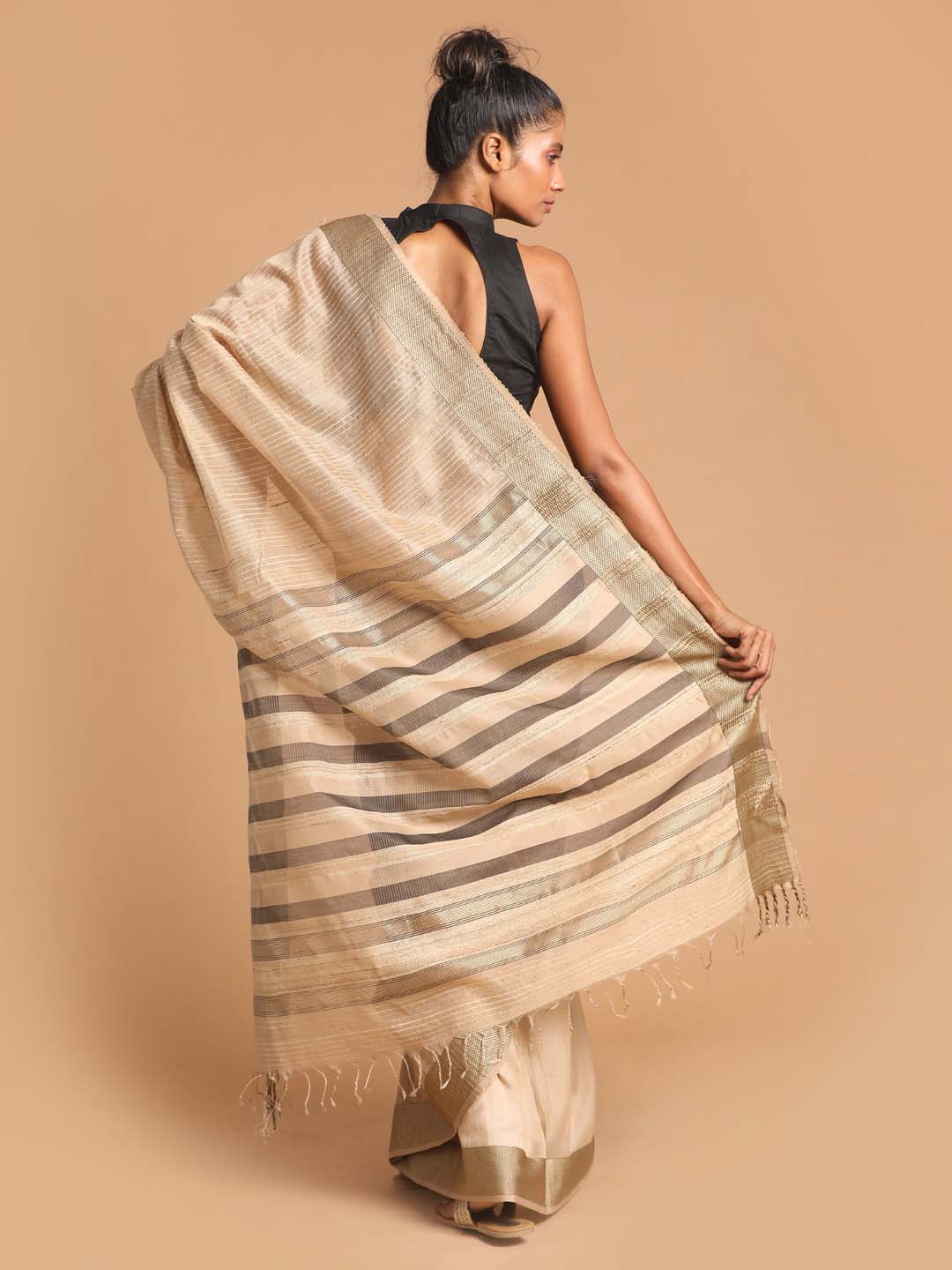 Indethnic Maheshwari Handloom Silk Cotton Saree - View 3