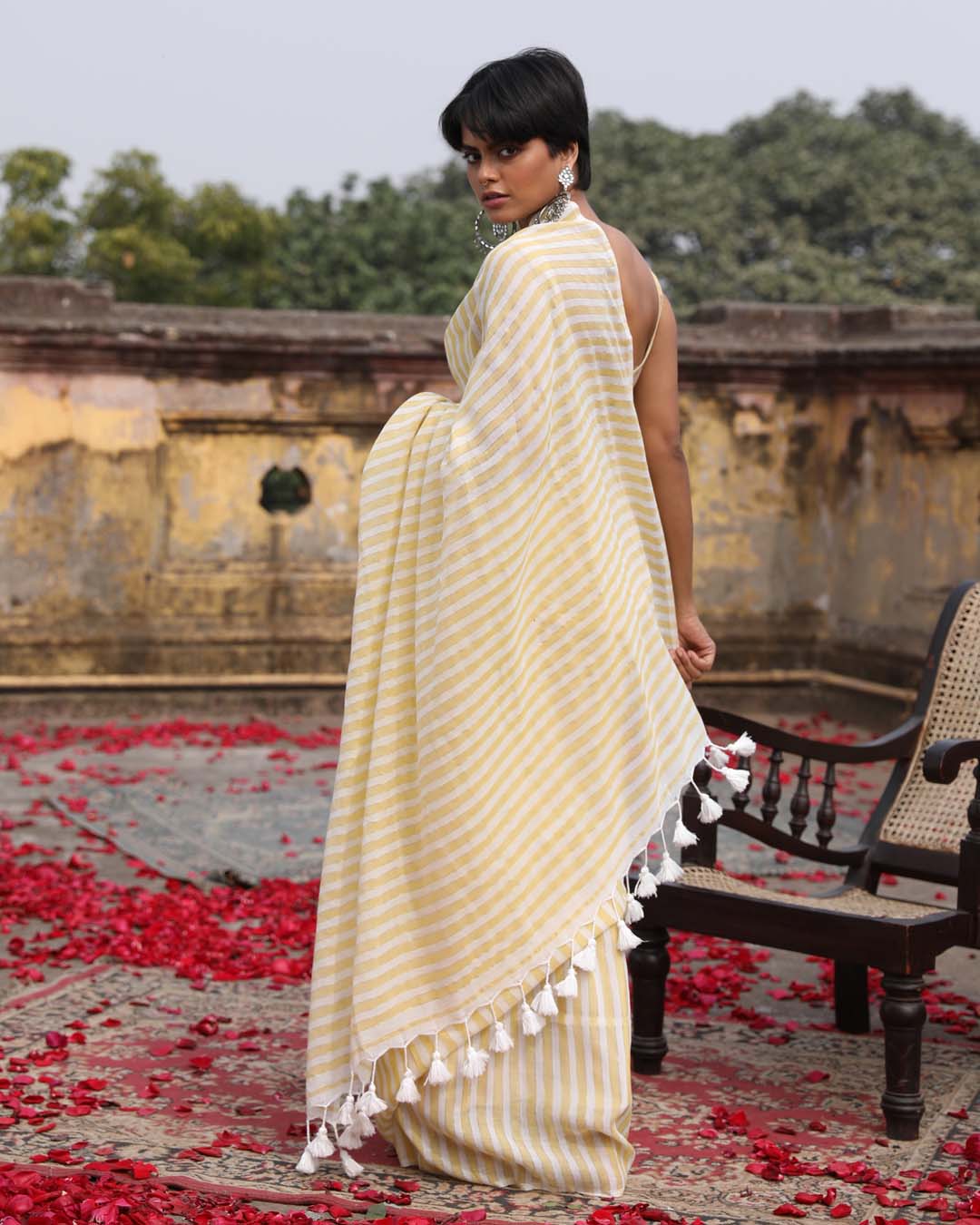 BEIGE HARMONY (SAREE)